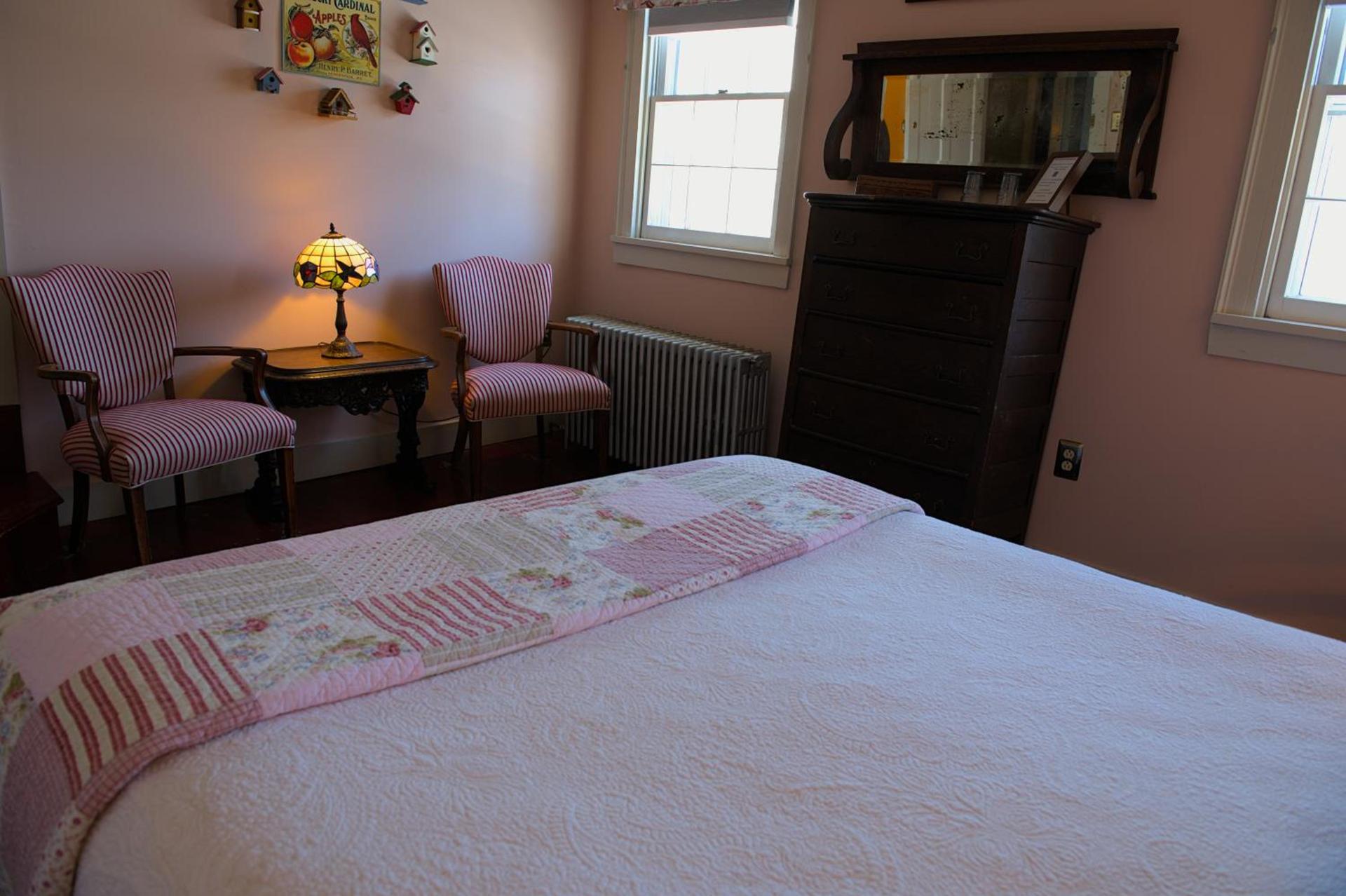 Shoreham Inn Bed & Breakfast photo 51