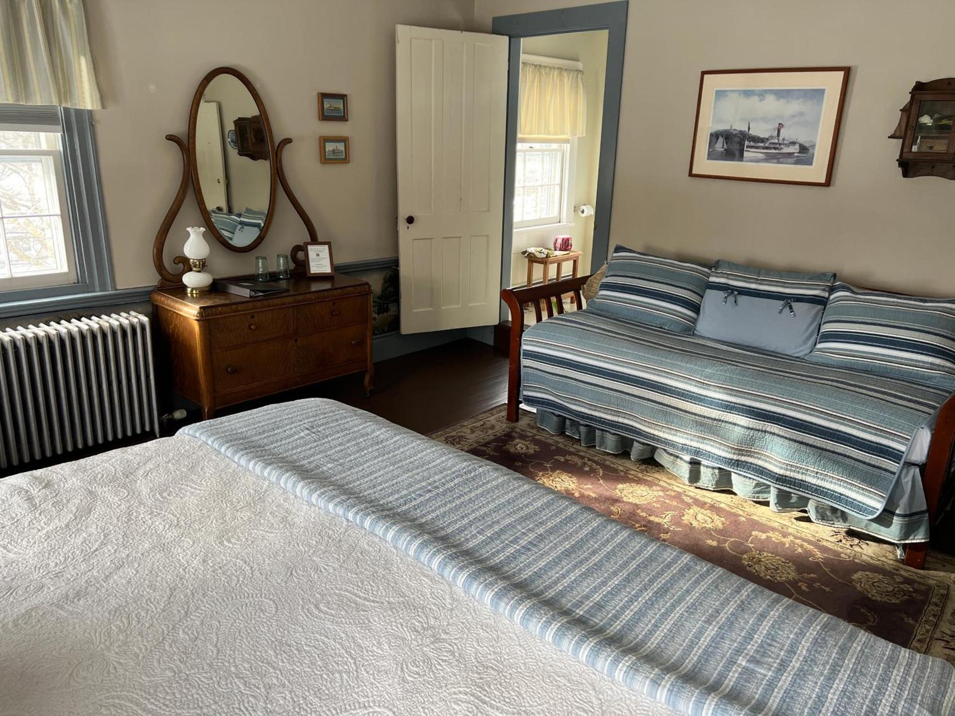 Shoreham Inn Bed & Breakfast photo 65