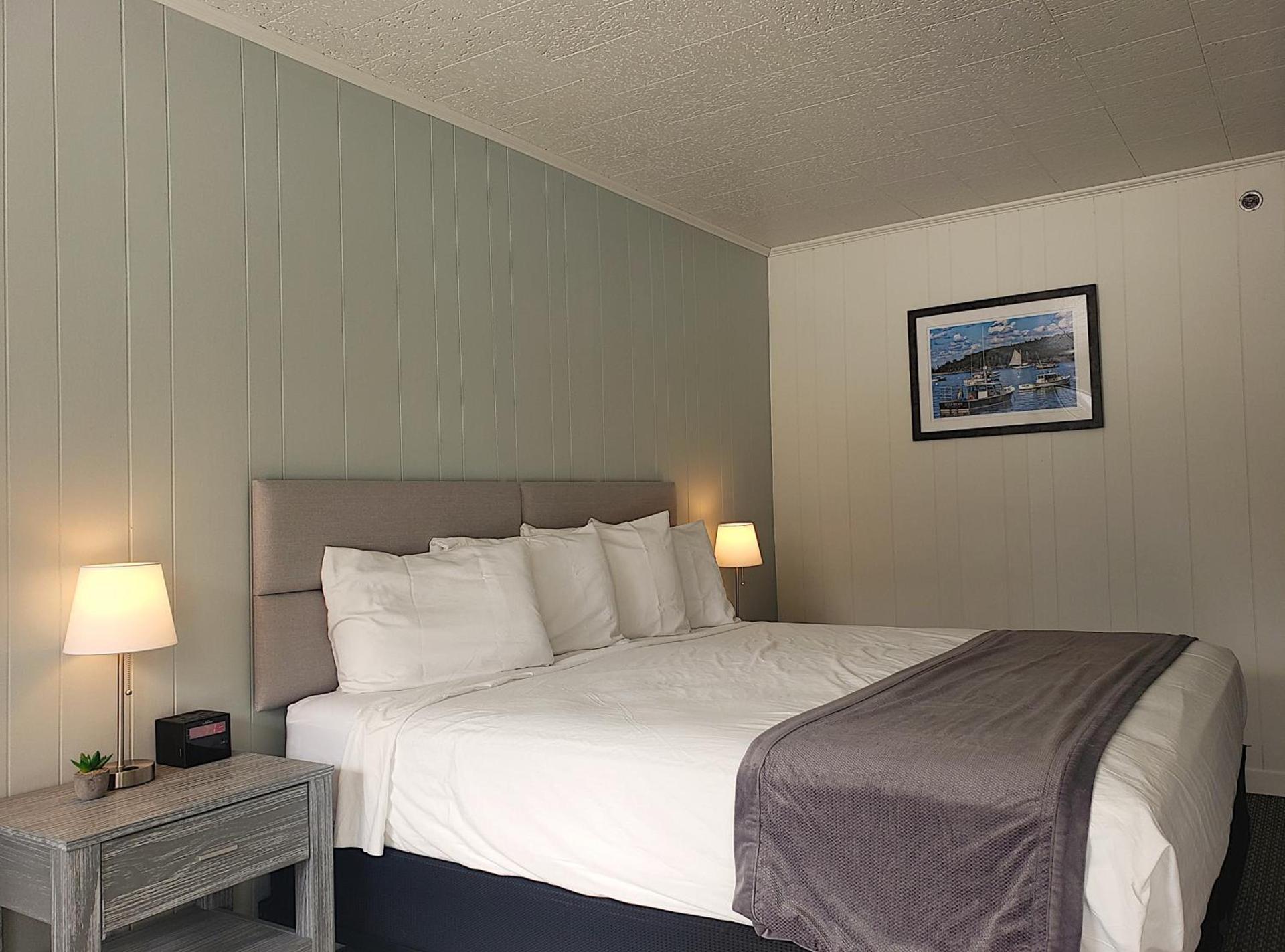 Anchorage Motel photo 35