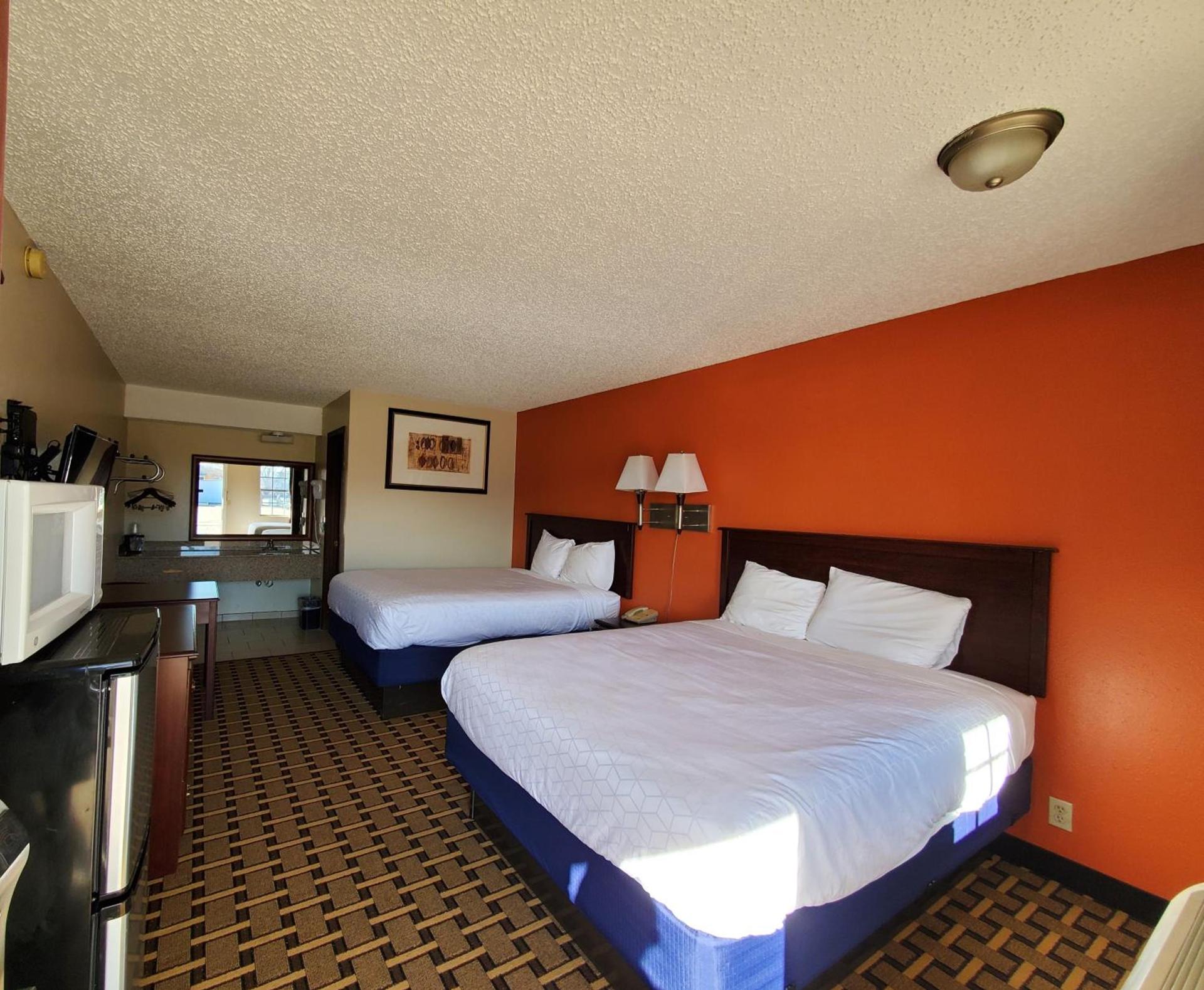Relax Inn Henryetta photo 7