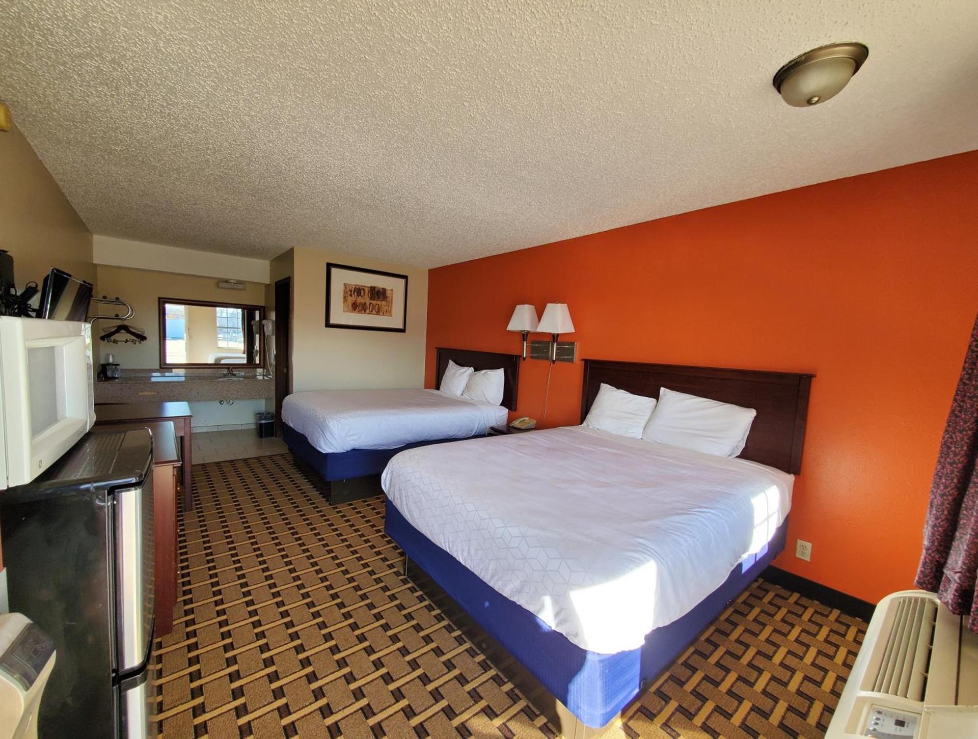 Relax Inn Henryetta photo 8