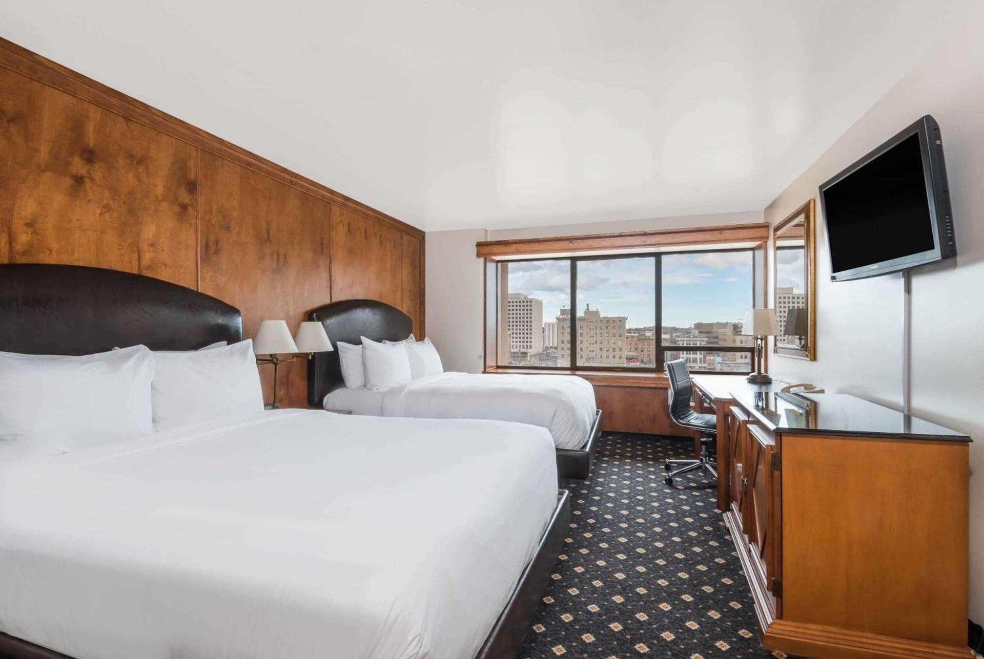 The Antlers, a Wyndham Hotel photo 14