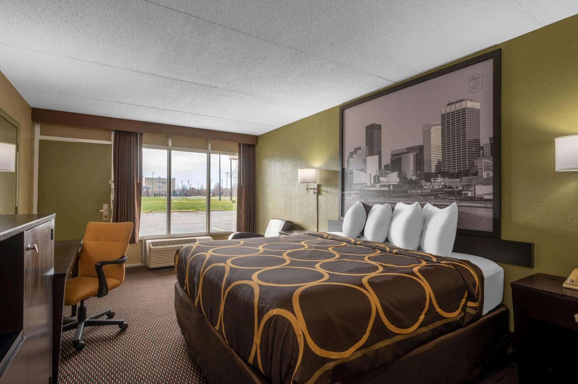 Super 8 by Wyndham Perrysburg-Toledo photo 18