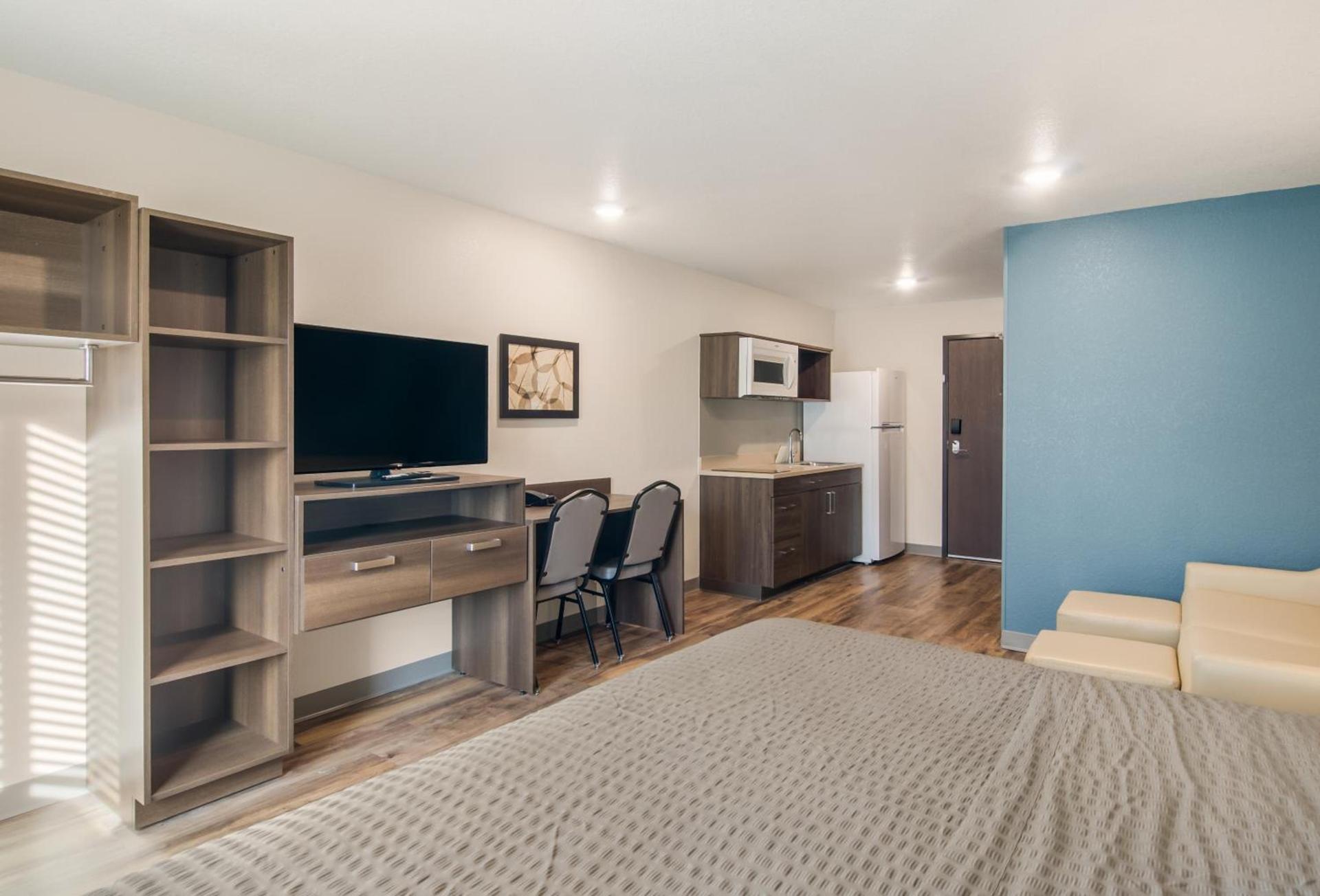 WoodSpring Suites Thornton-North Denver photo 22