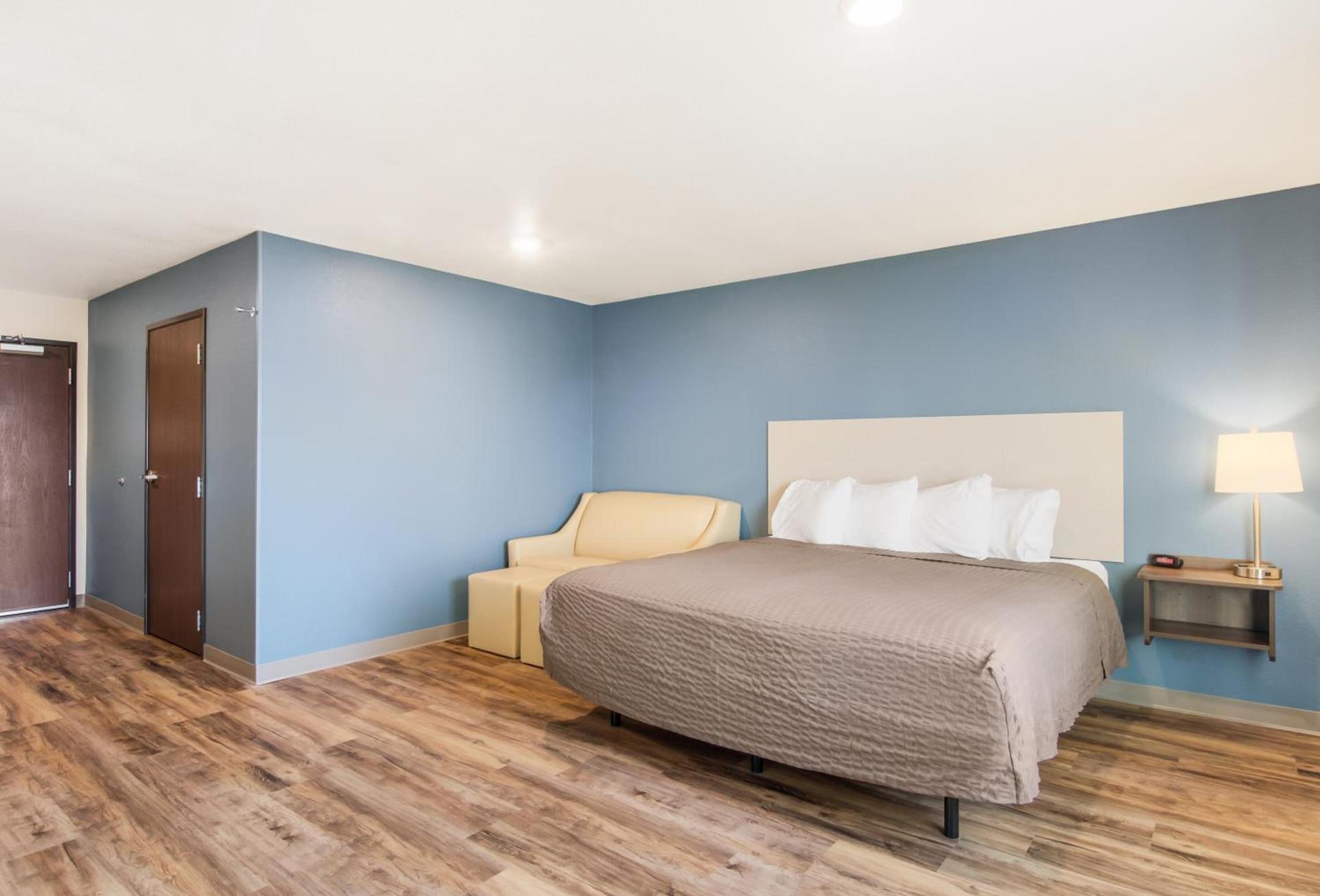 WoodSpring Suites Thornton-North Denver photo 17