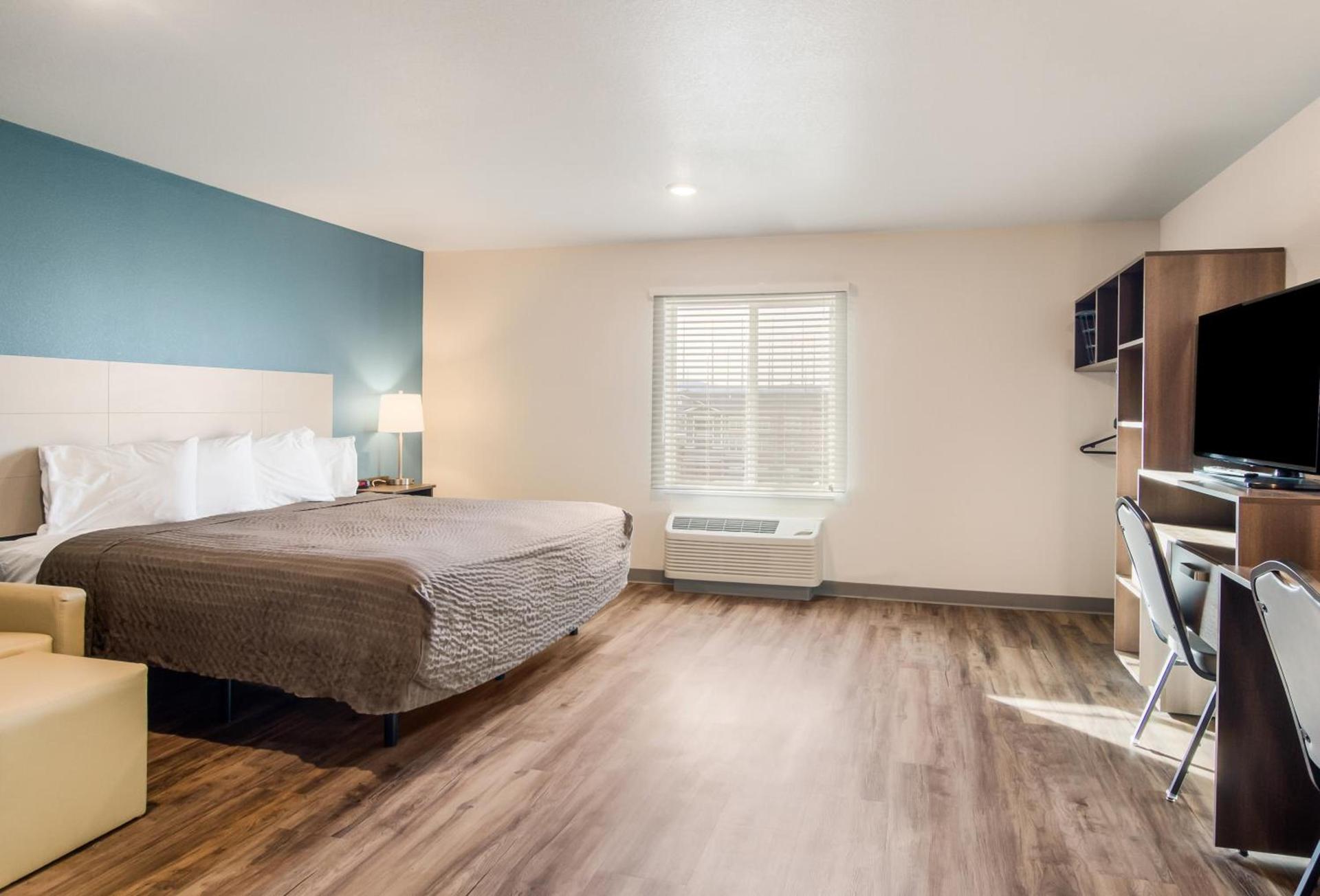 WoodSpring Suites Thornton-North Denver photo 15