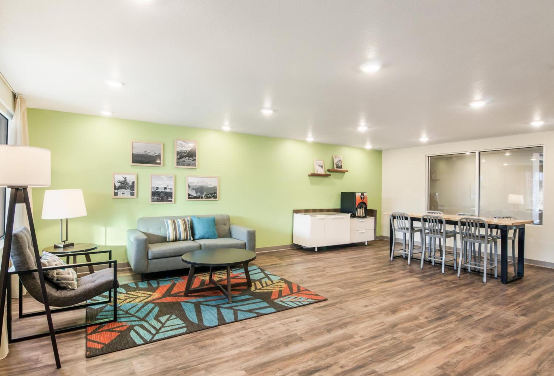 WoodSpring Suites Thornton-North Denver photo 8