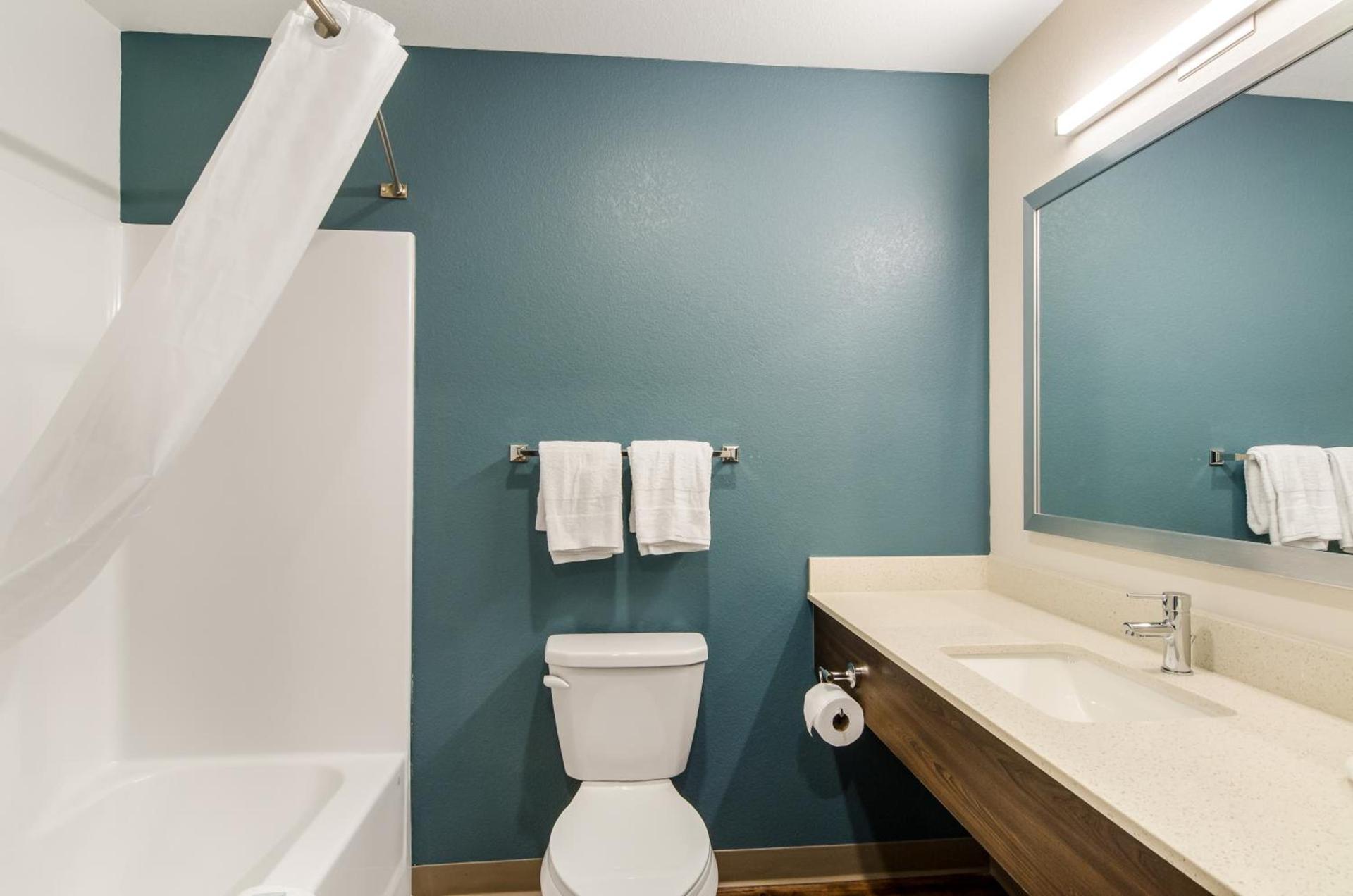 WoodSpring Suites Thornton-North Denver photo 12