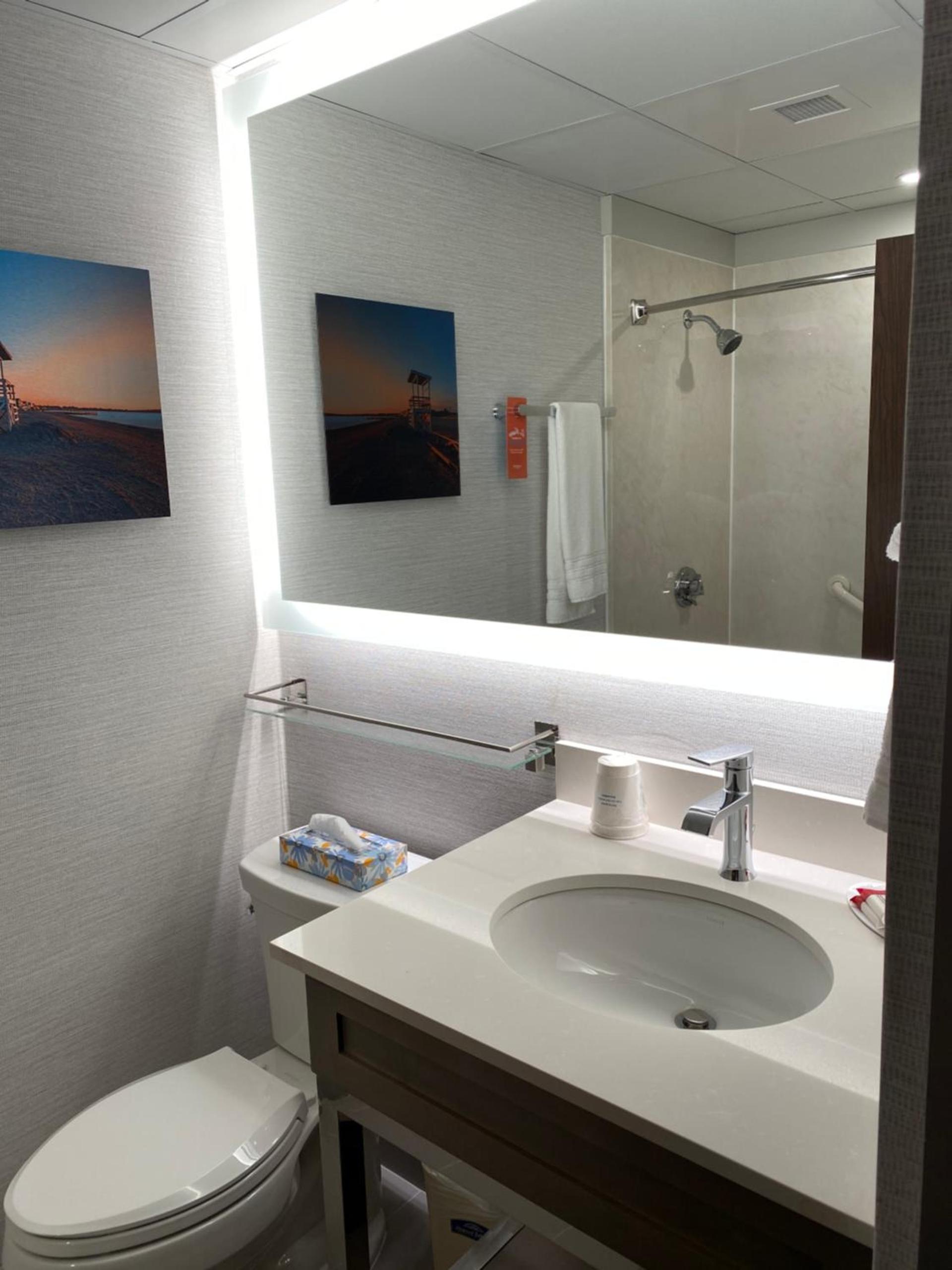 Howard Johnson by Wyndham Middletown Newport Area photo 19