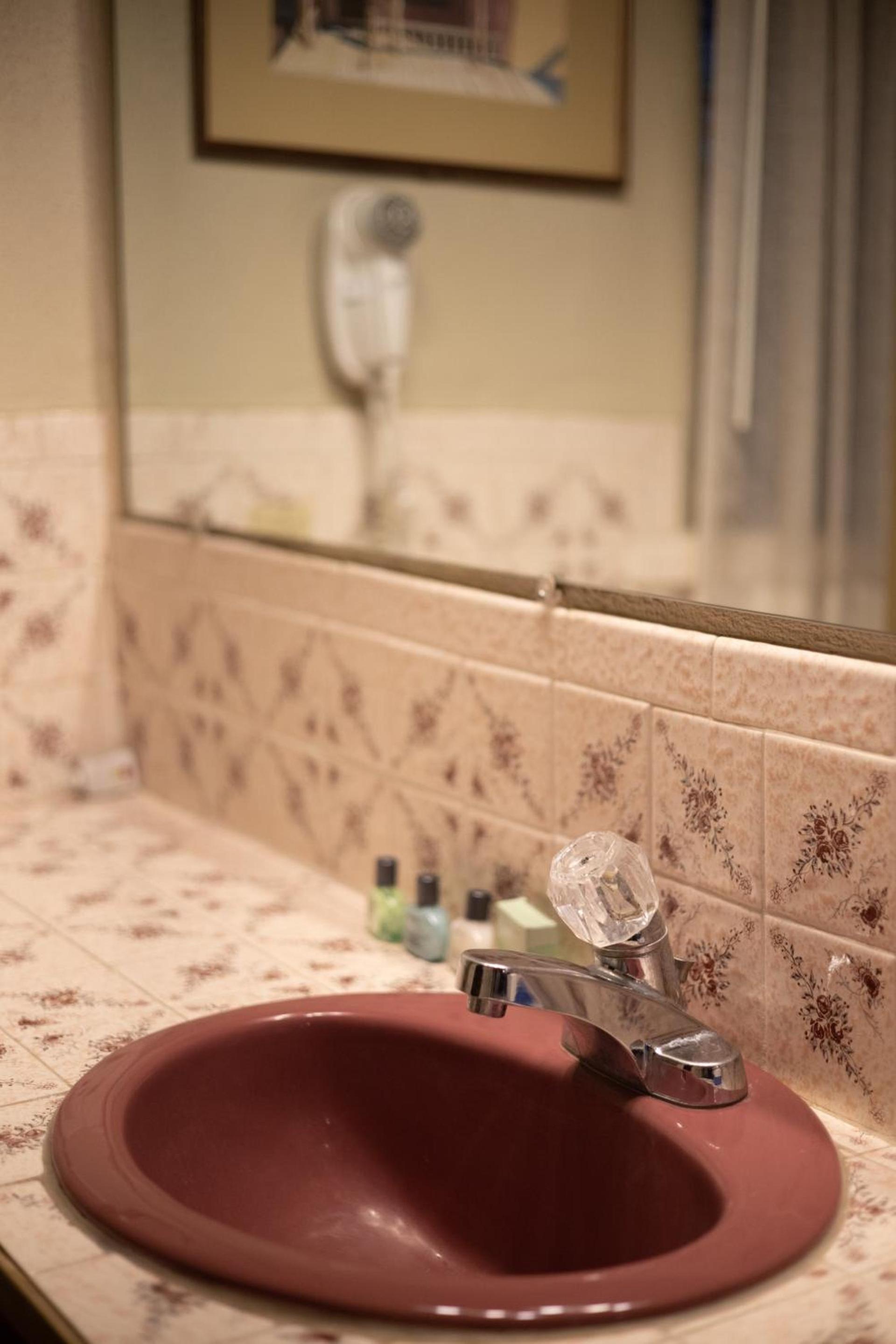 Sagebrush Inn & Suites photo 30