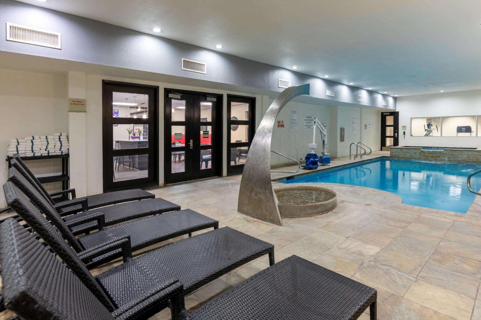 Hawthorn Suites by Wyndham Lubbock photo 6