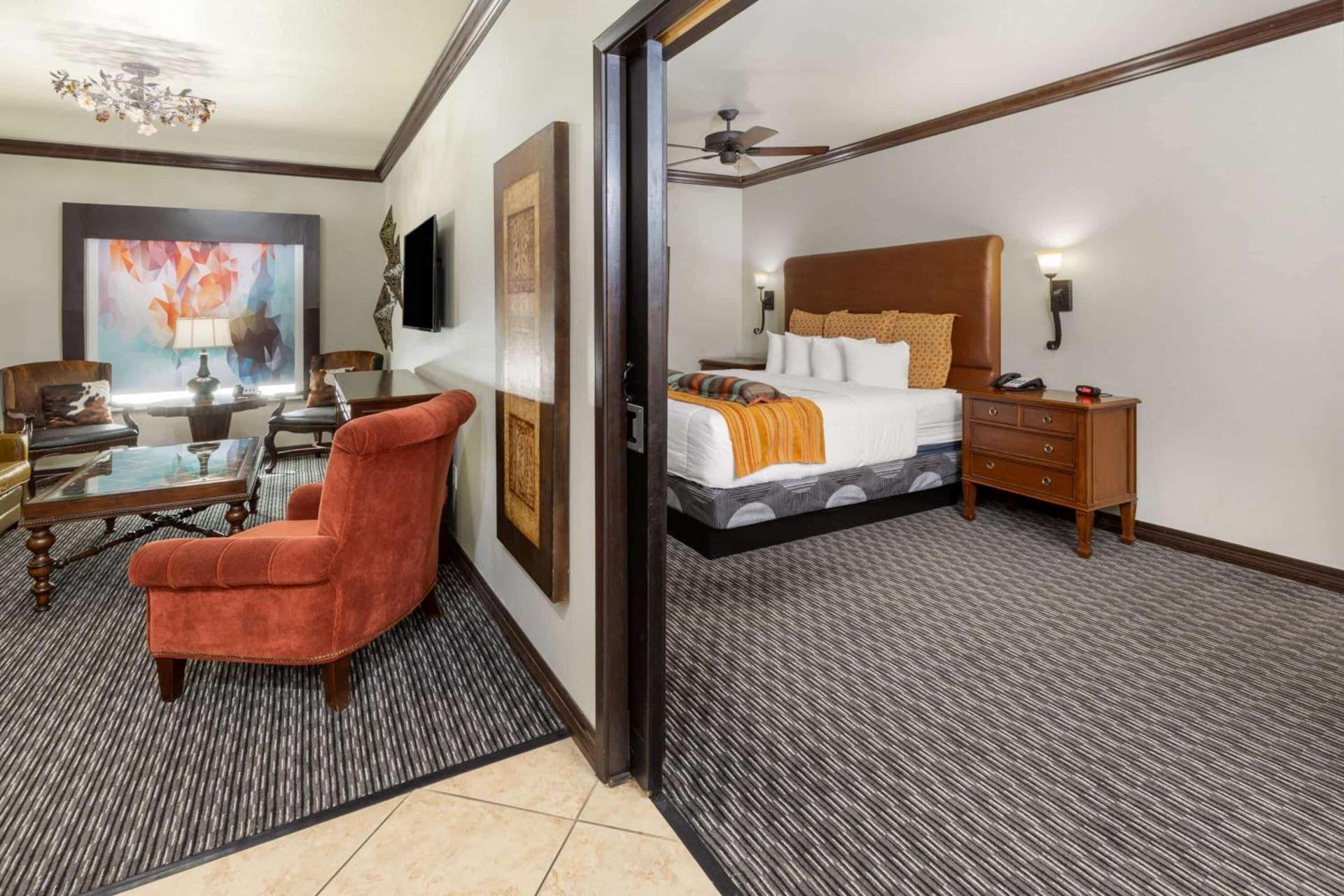 Hawthorn Suites by Wyndham Lubbock photo 28