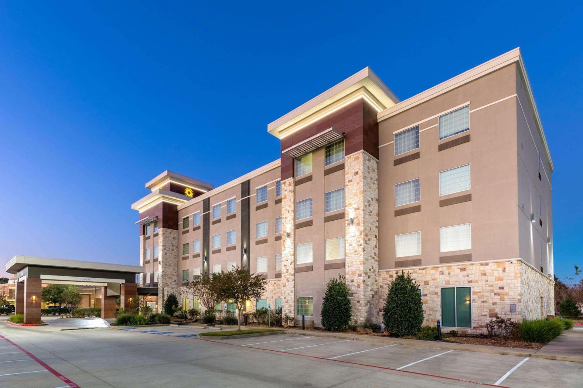 La Quinta by Wyndham Houston NW Beltway8/WestRD photo 3
