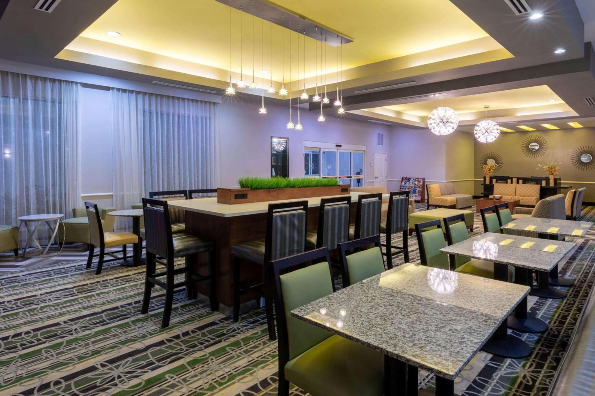 La Quinta by Wyndham Houston NW Beltway8/WestRD photo 6