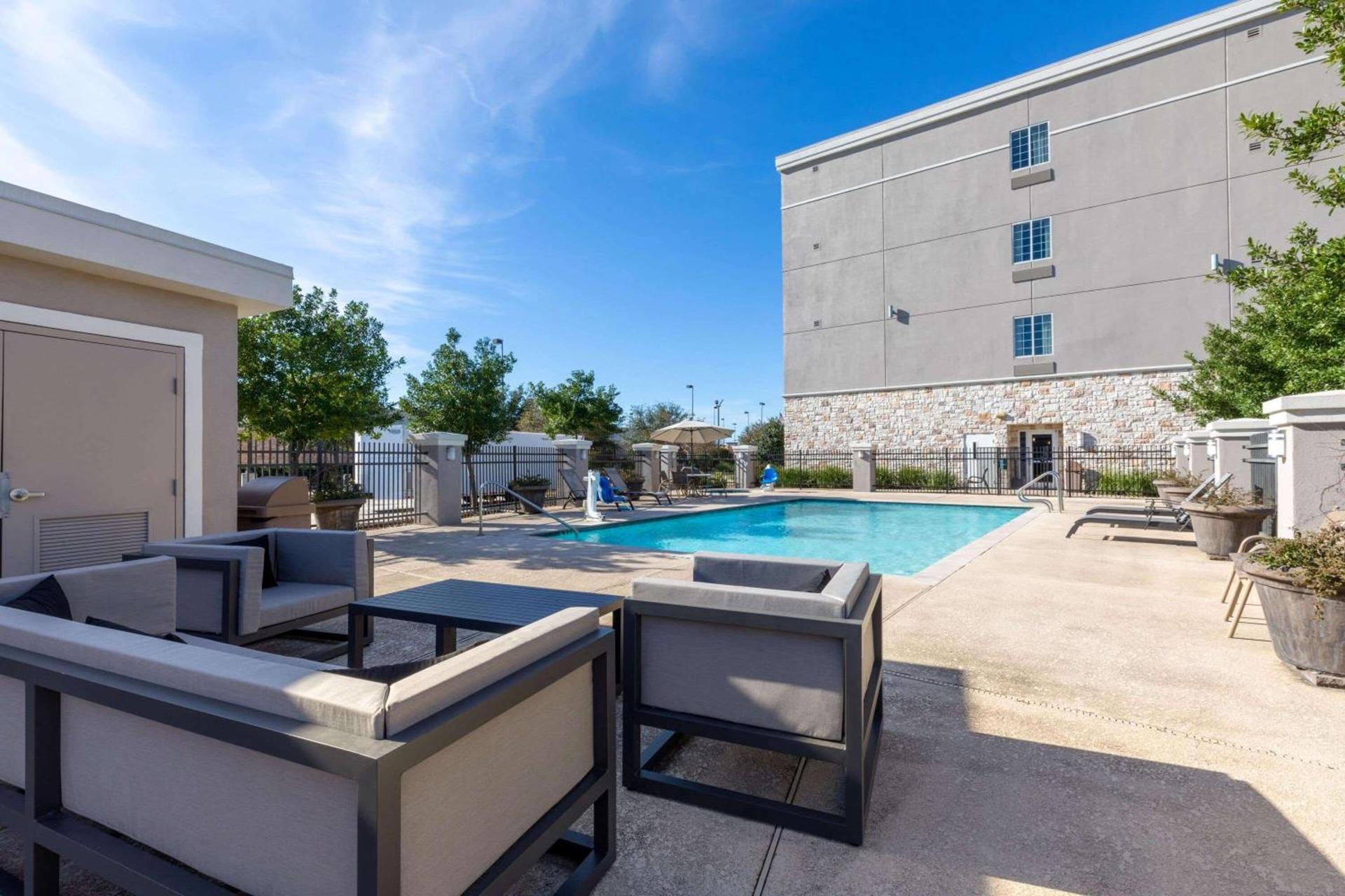 La Quinta by Wyndham Houston NW Beltway8/WestRD photo 9