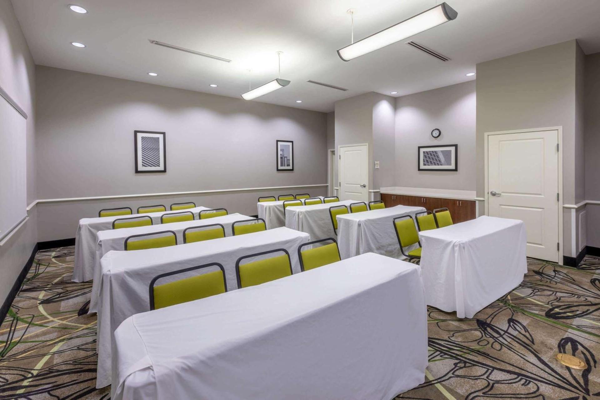 La Quinta by Wyndham Houston NW Beltway8/WestRD photo 28