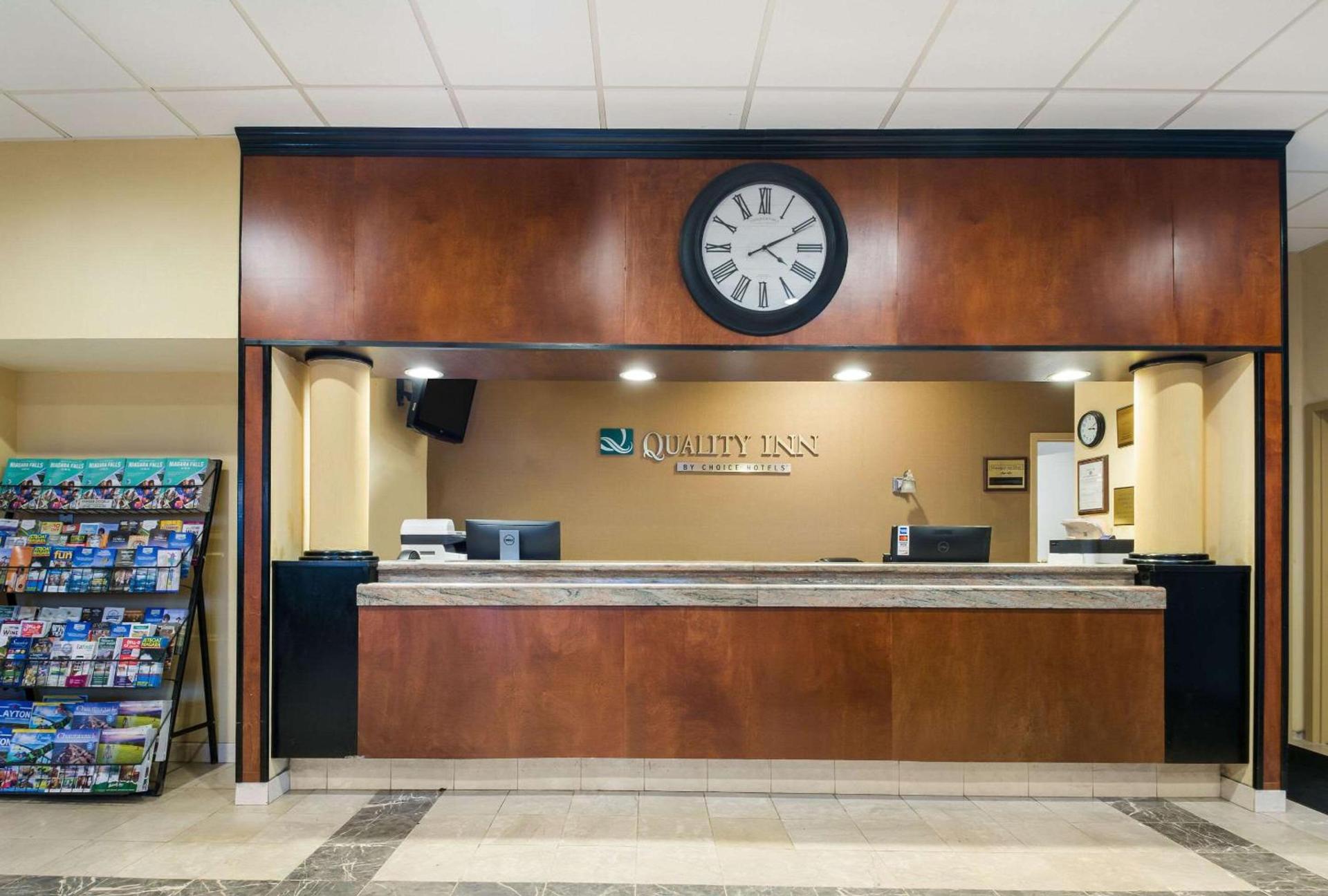 Suburban Studios Buffalo Airport photo 9