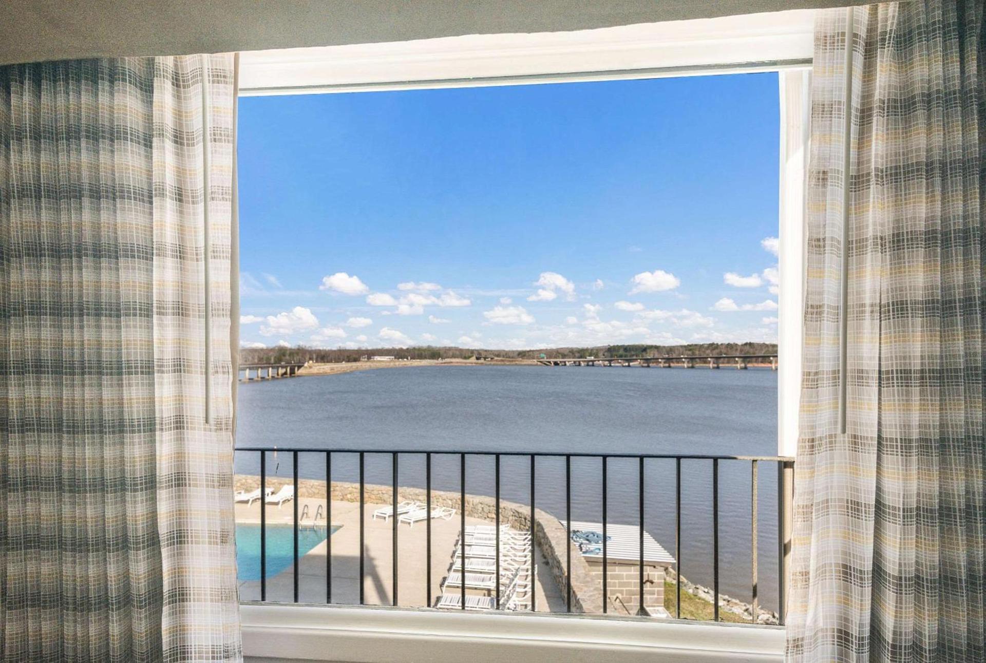 Quality Inn - On The Lake Clarksville-Boydton photo 16