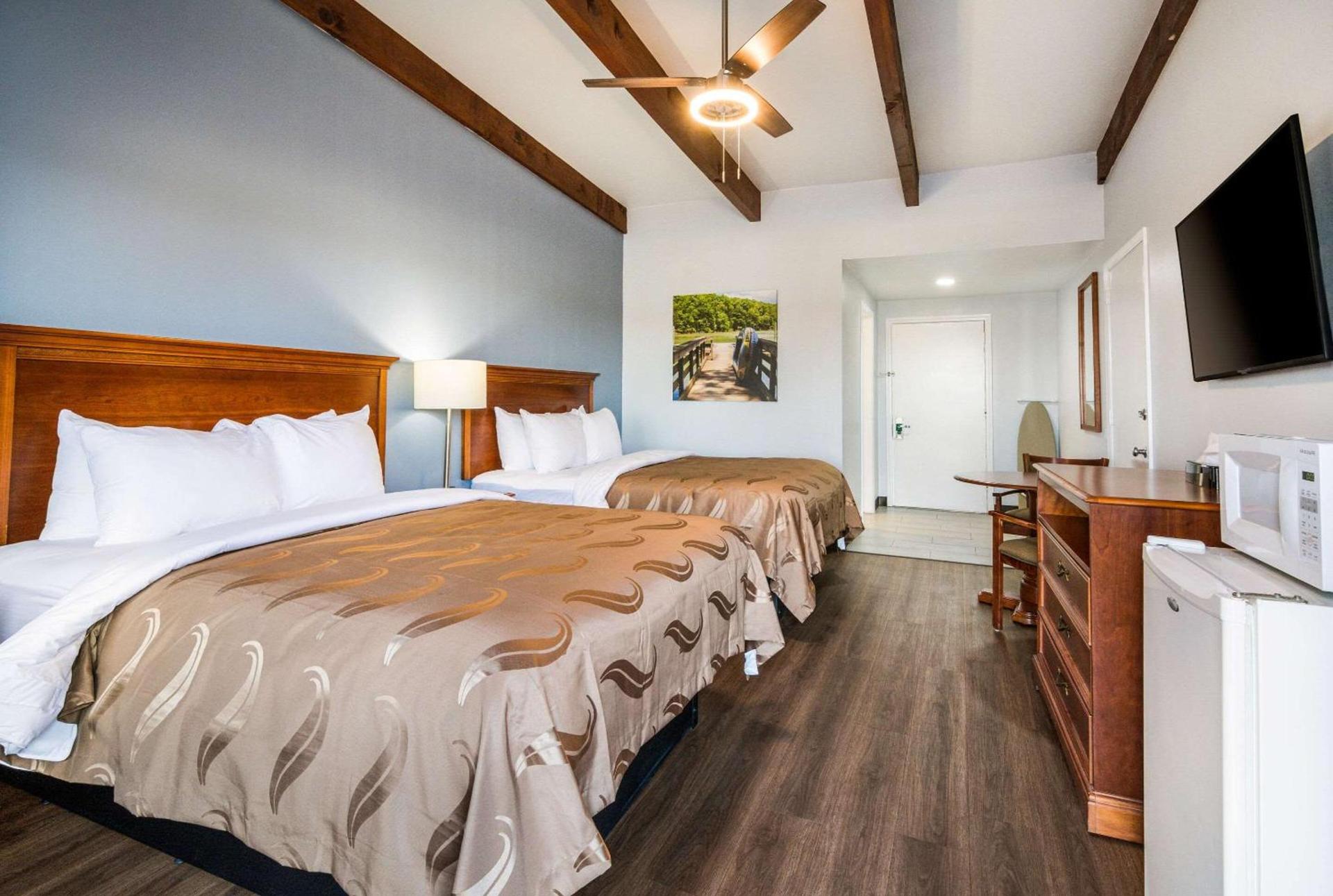 Quality Inn - On The Lake Clarksville-Boydton photo 19
