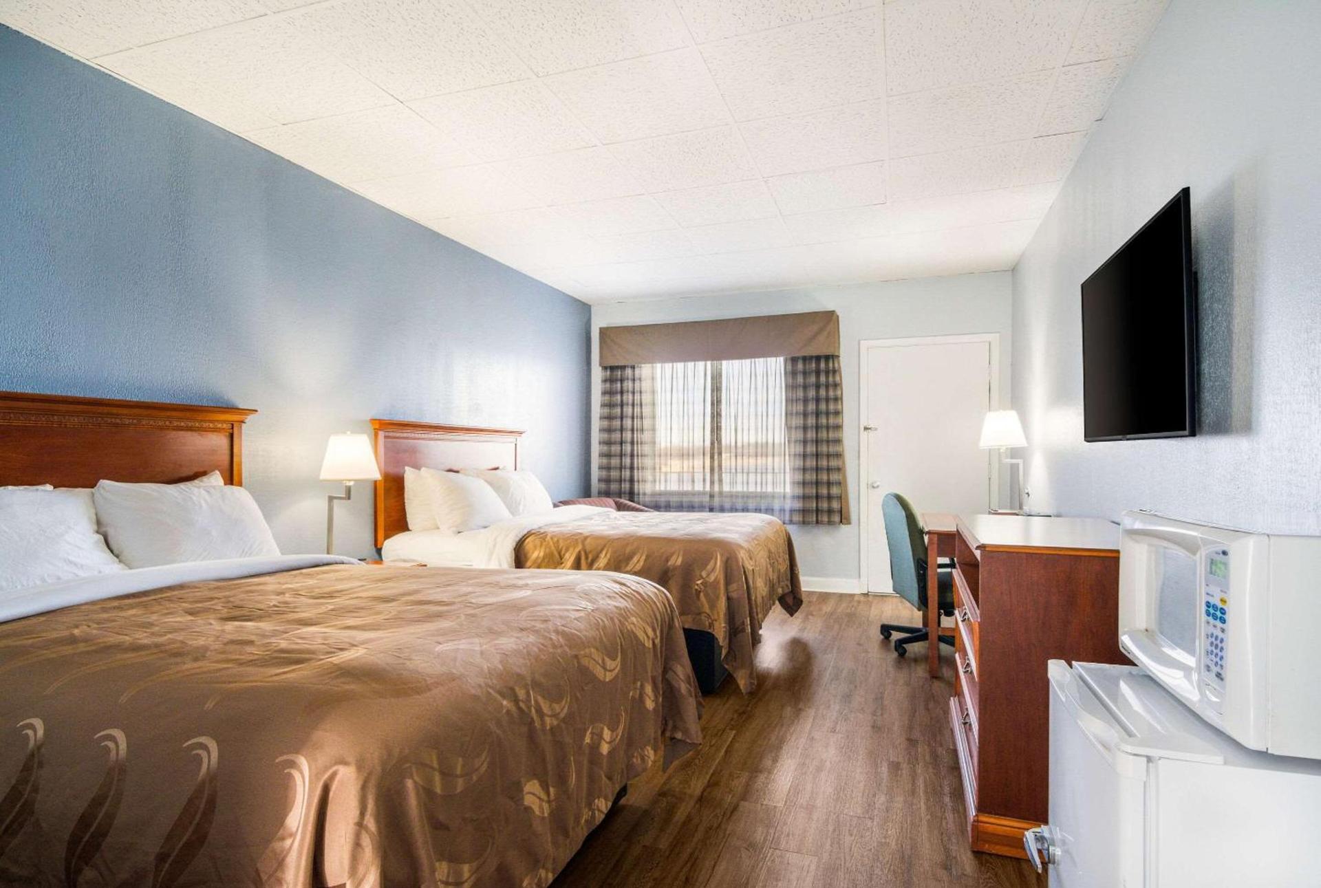 Quality Inn - On The Lake Clarksville-Boydton photo 21
