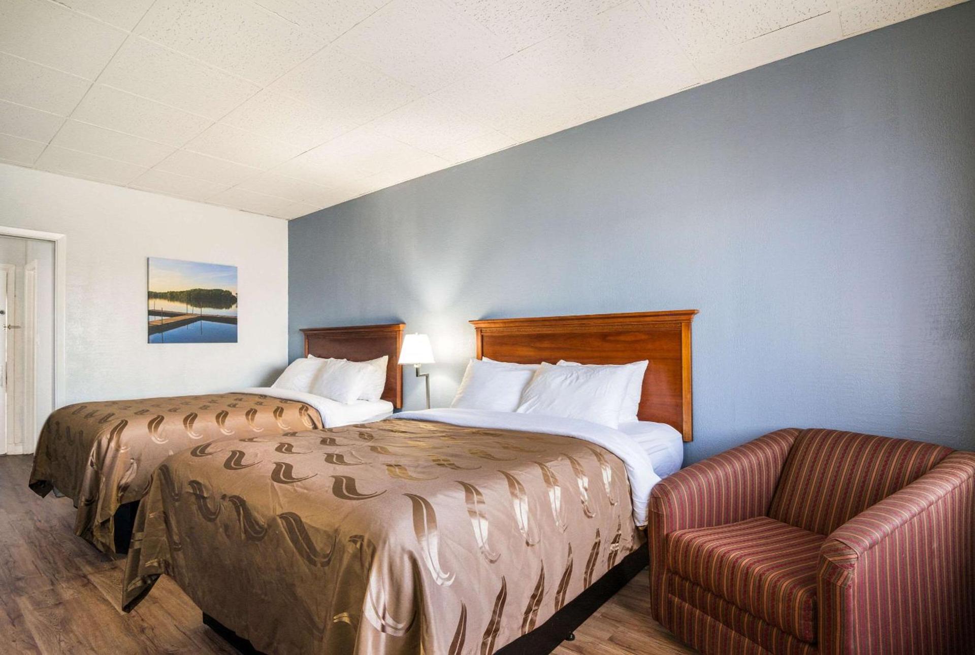 Quality Inn - On The Lake Clarksville-Boydton photo 22