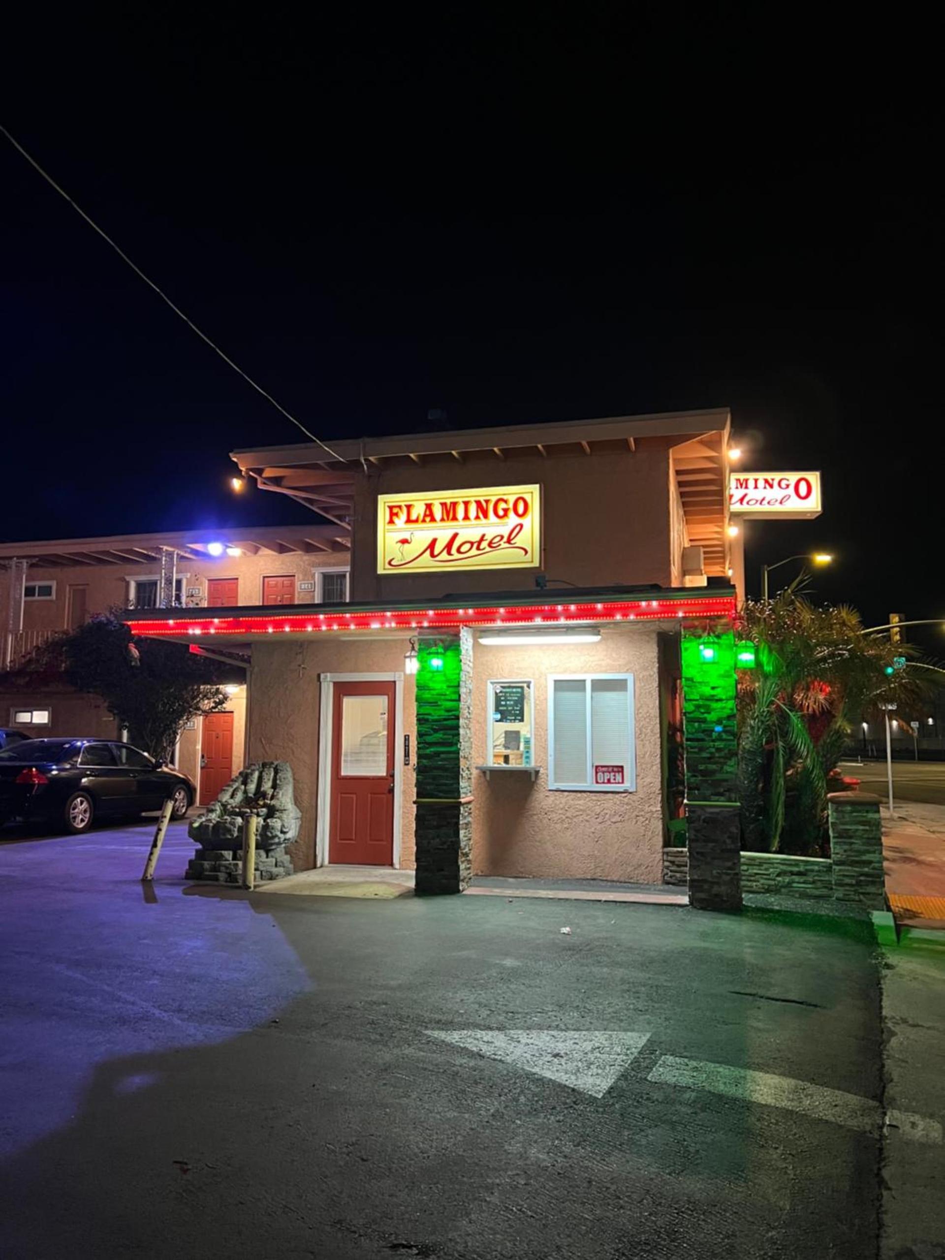 Flamingo Motel Oxnard photo 11