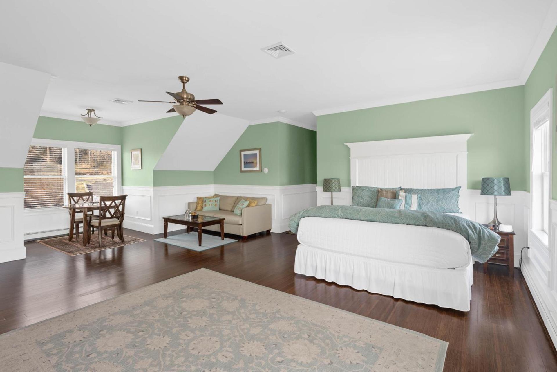 The Beacon Waterfront Inn photo 51