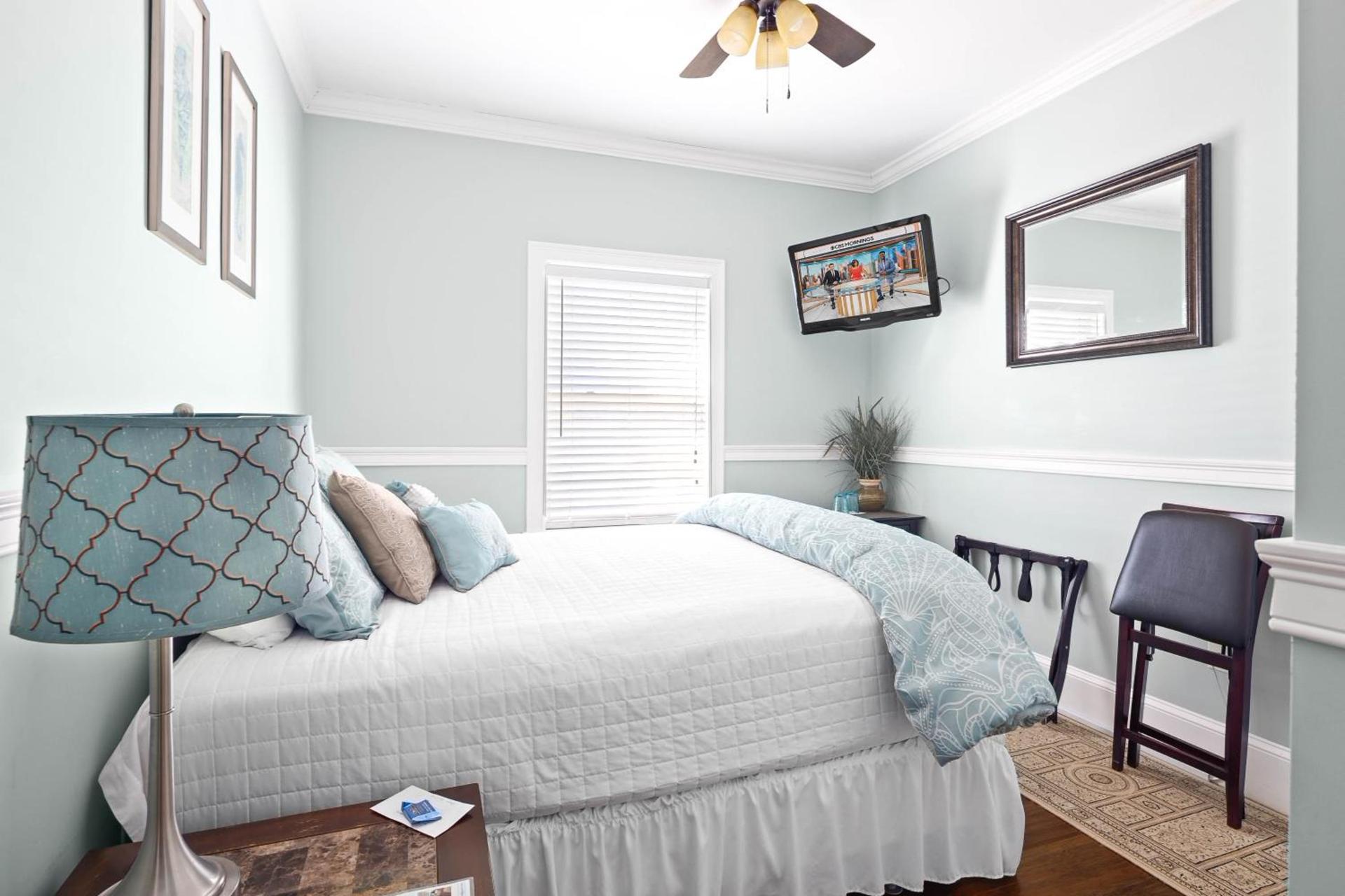 The Beacon Waterfront Inn photo 57