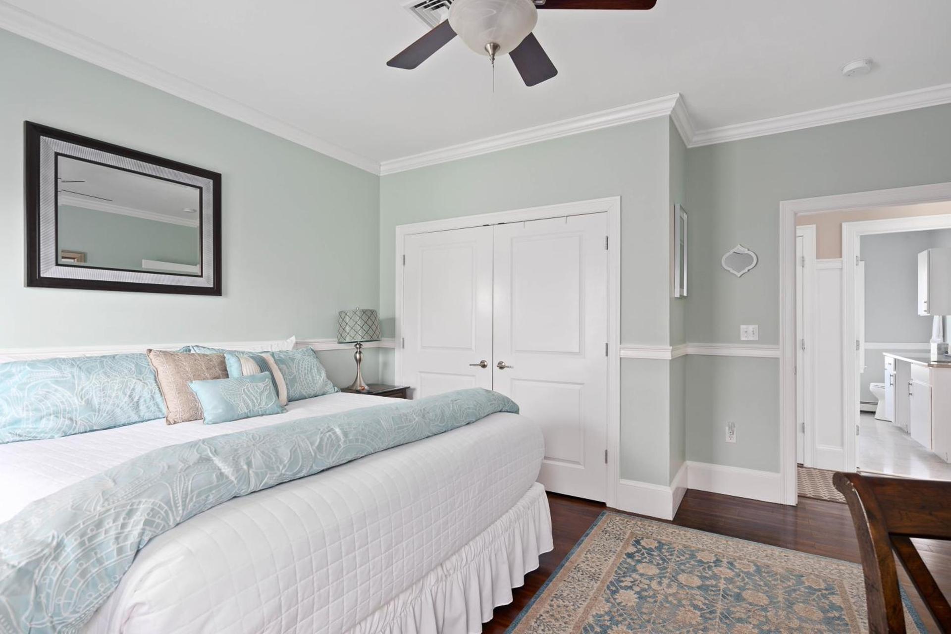The Beacon Waterfront Inn photo 54