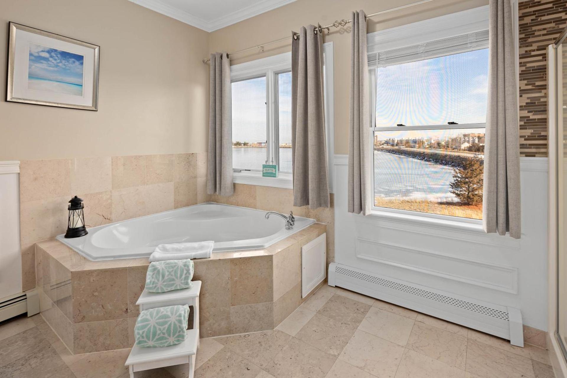 The Beacon Waterfront Inn photo 4