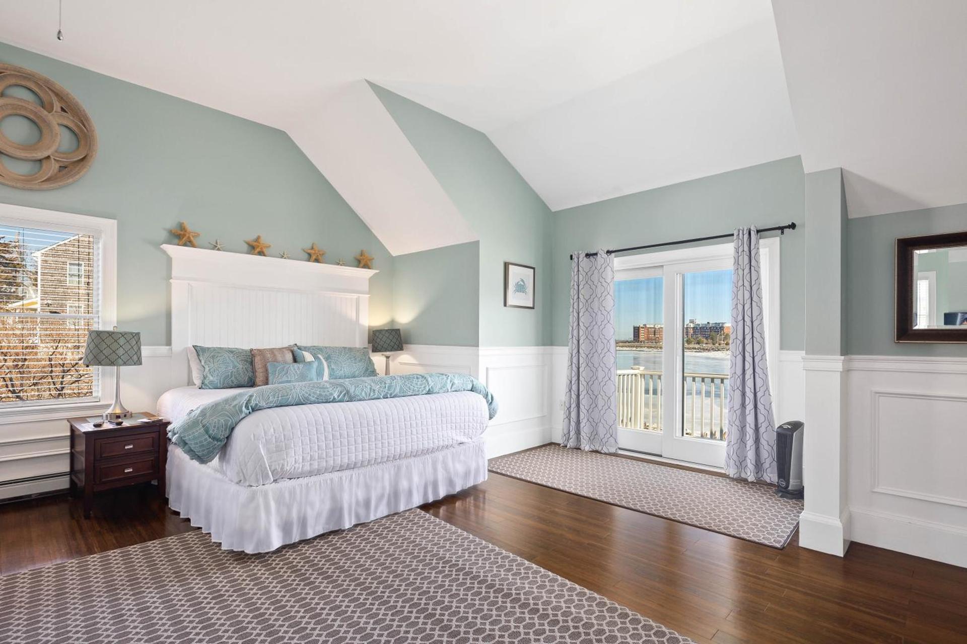 The Beacon Waterfront Inn photo 10