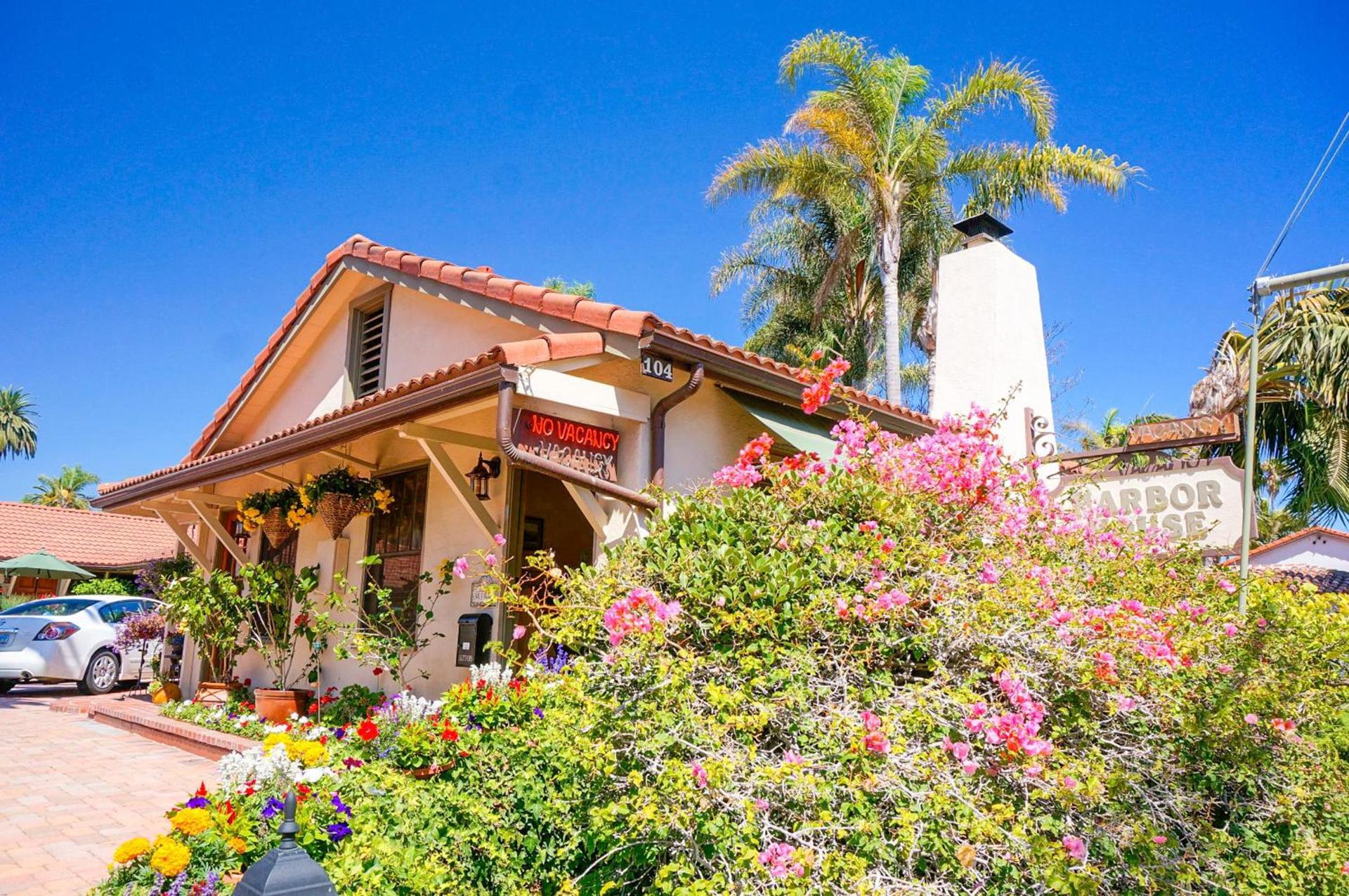 Harbor House Inn photo 85