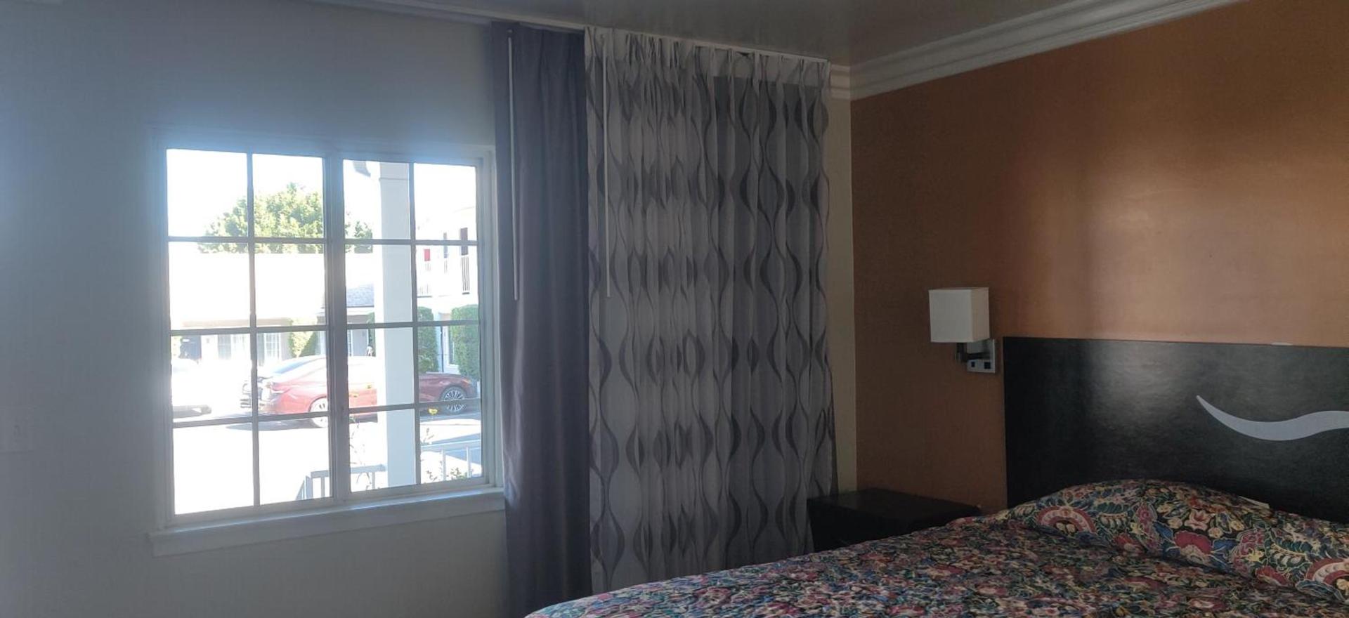 Friendship Motor Inn photo 26