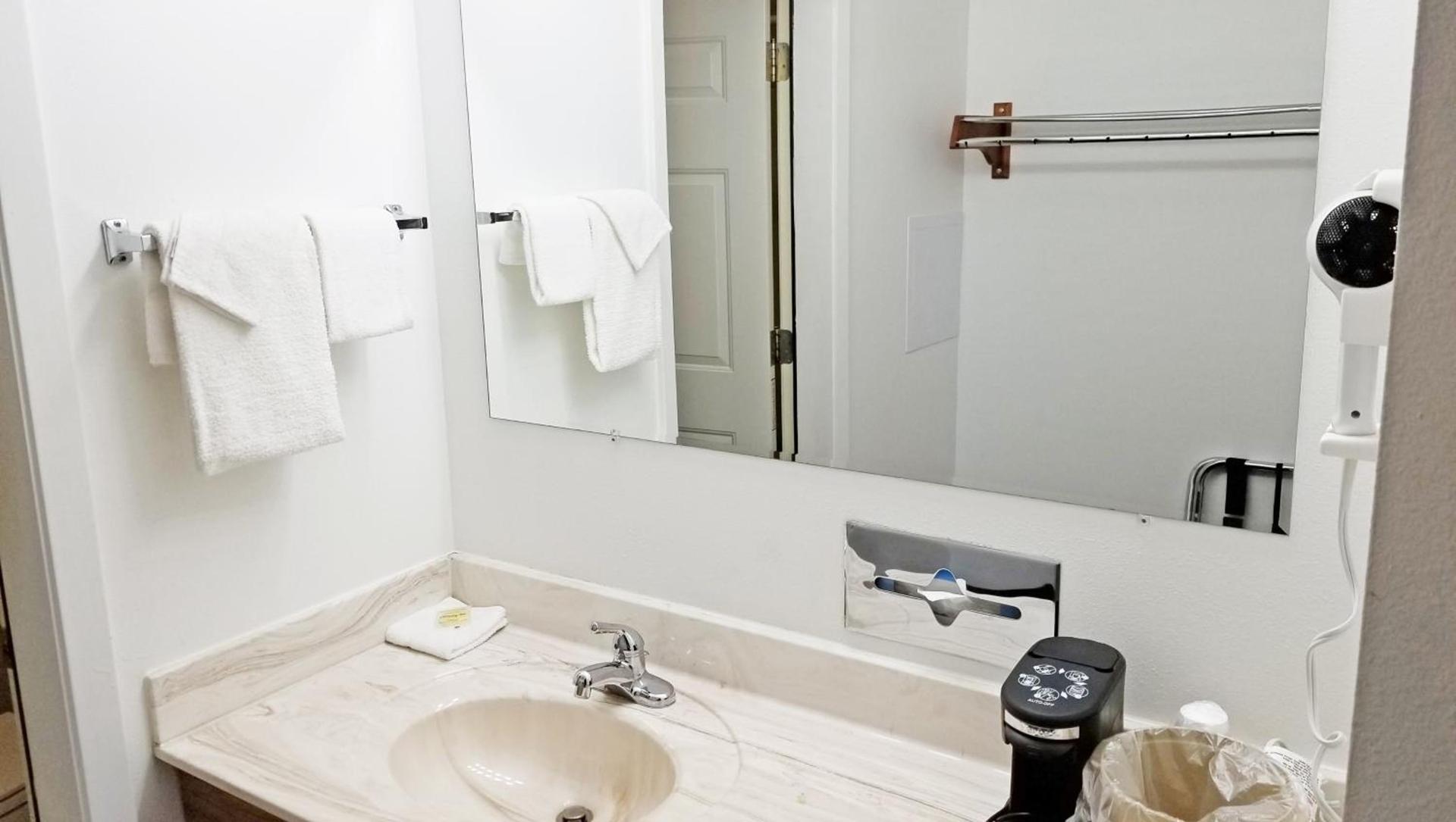 Keystone Boardwalk Inn and Suites photo 24