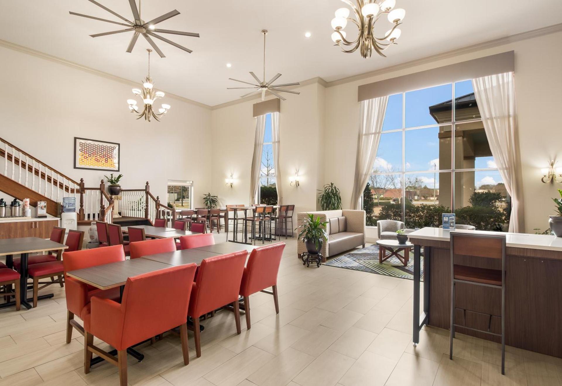 Clarion Pointe New Bern photo 51