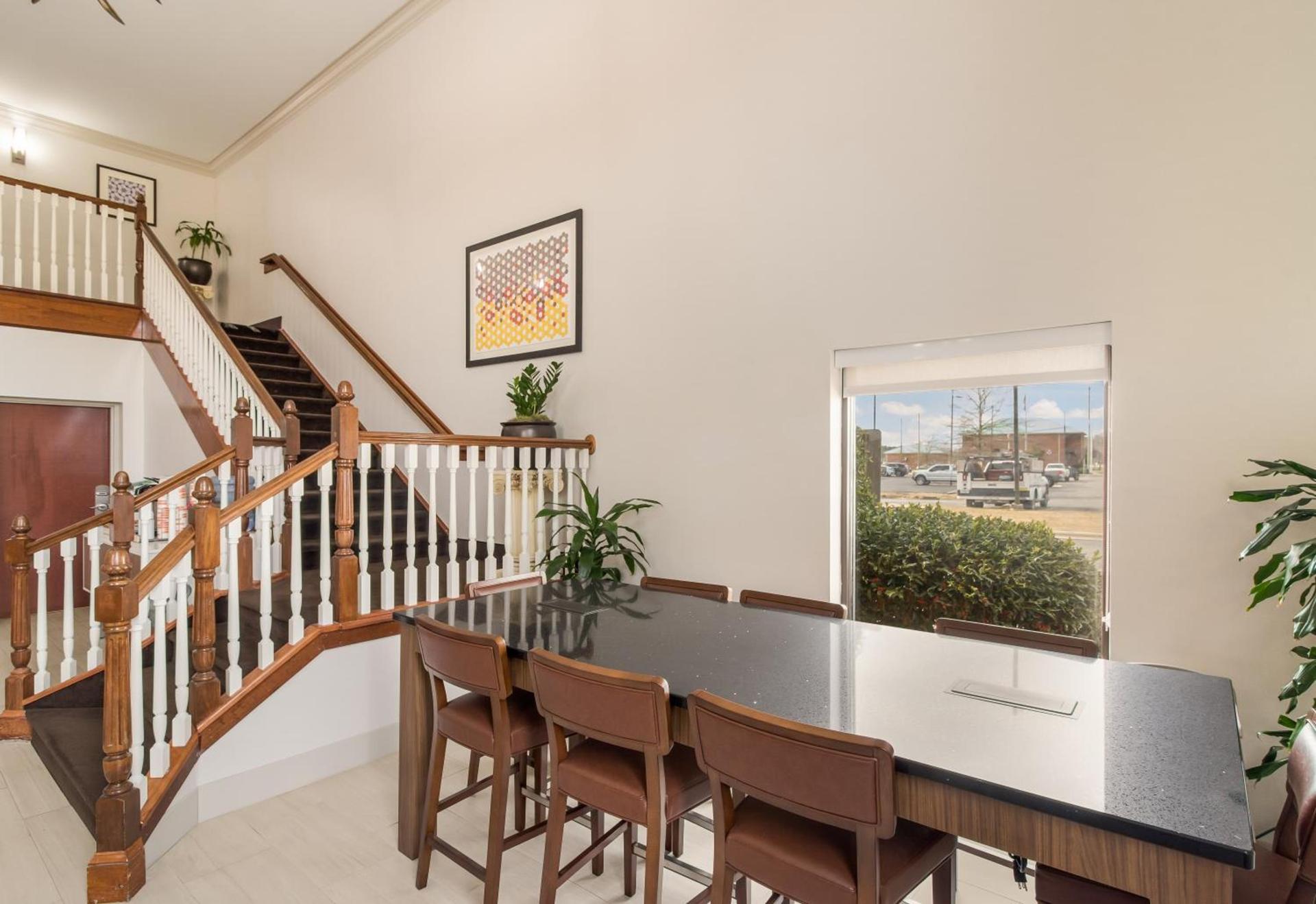 Clarion Pointe New Bern photo 52