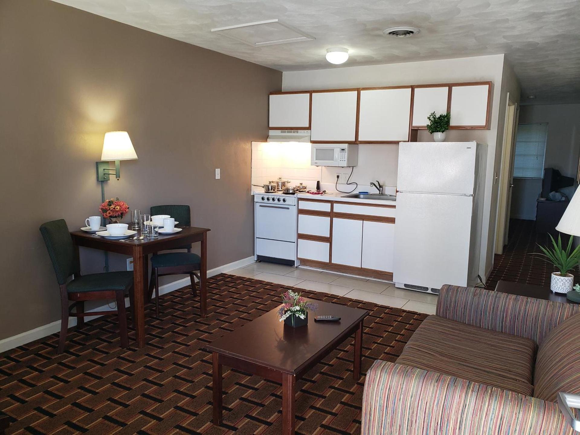Affordable Suites Burlington photo 4