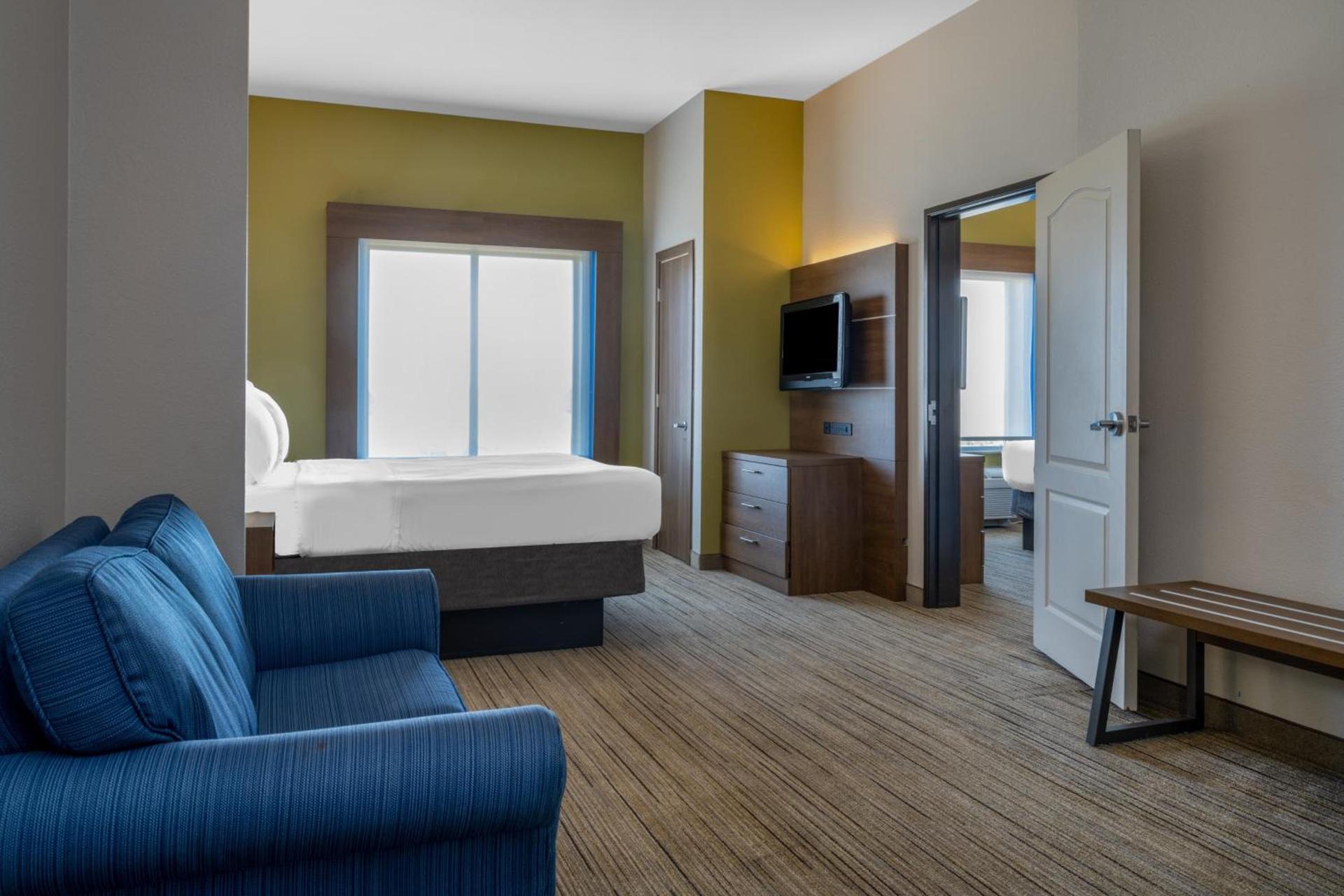 Holiday Inn Express & Suites Dallas East - Fair Park by IHG photo 25