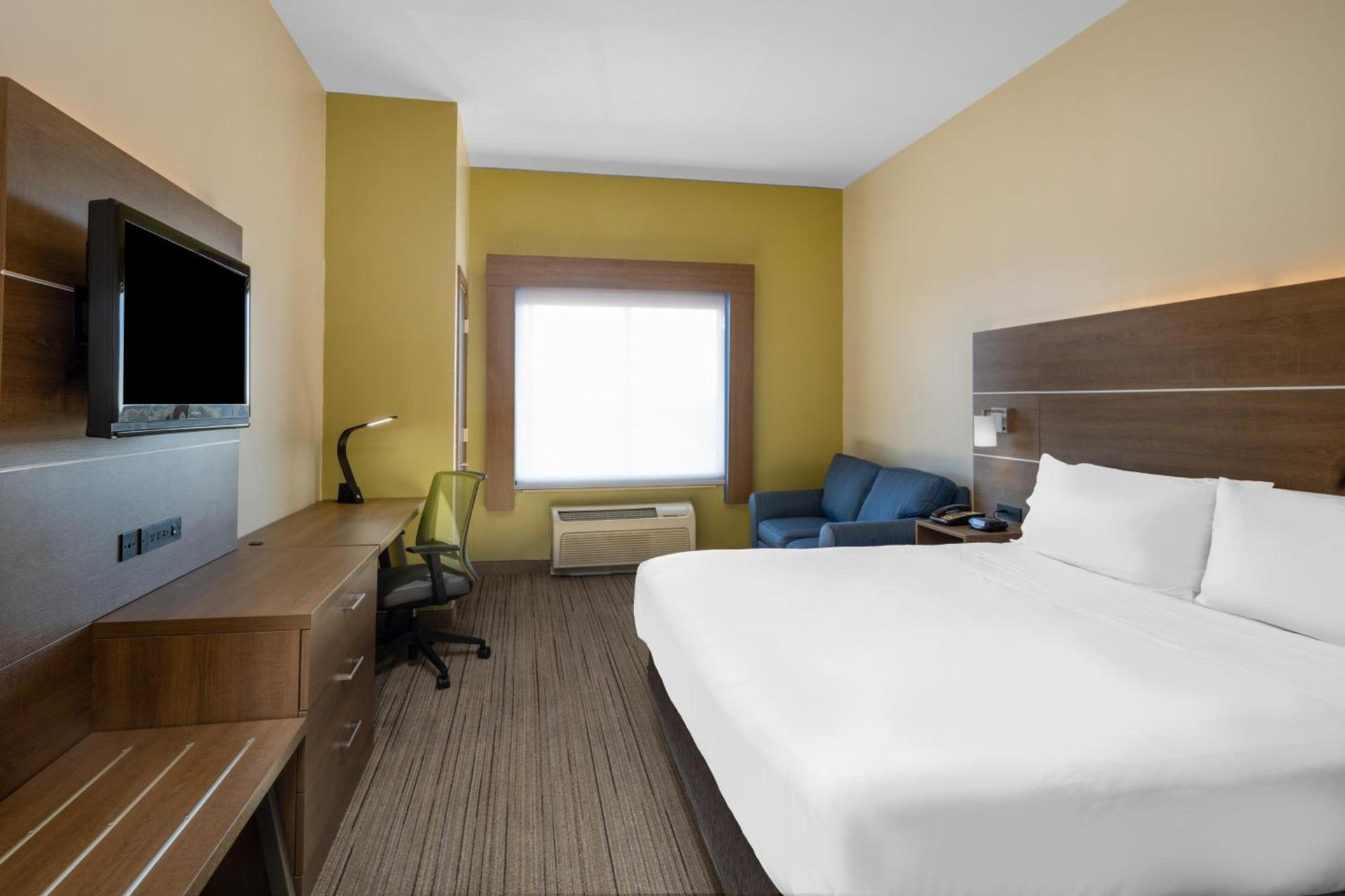 Holiday Inn Express & Suites Dallas East - Fair Park by IHG photo 26