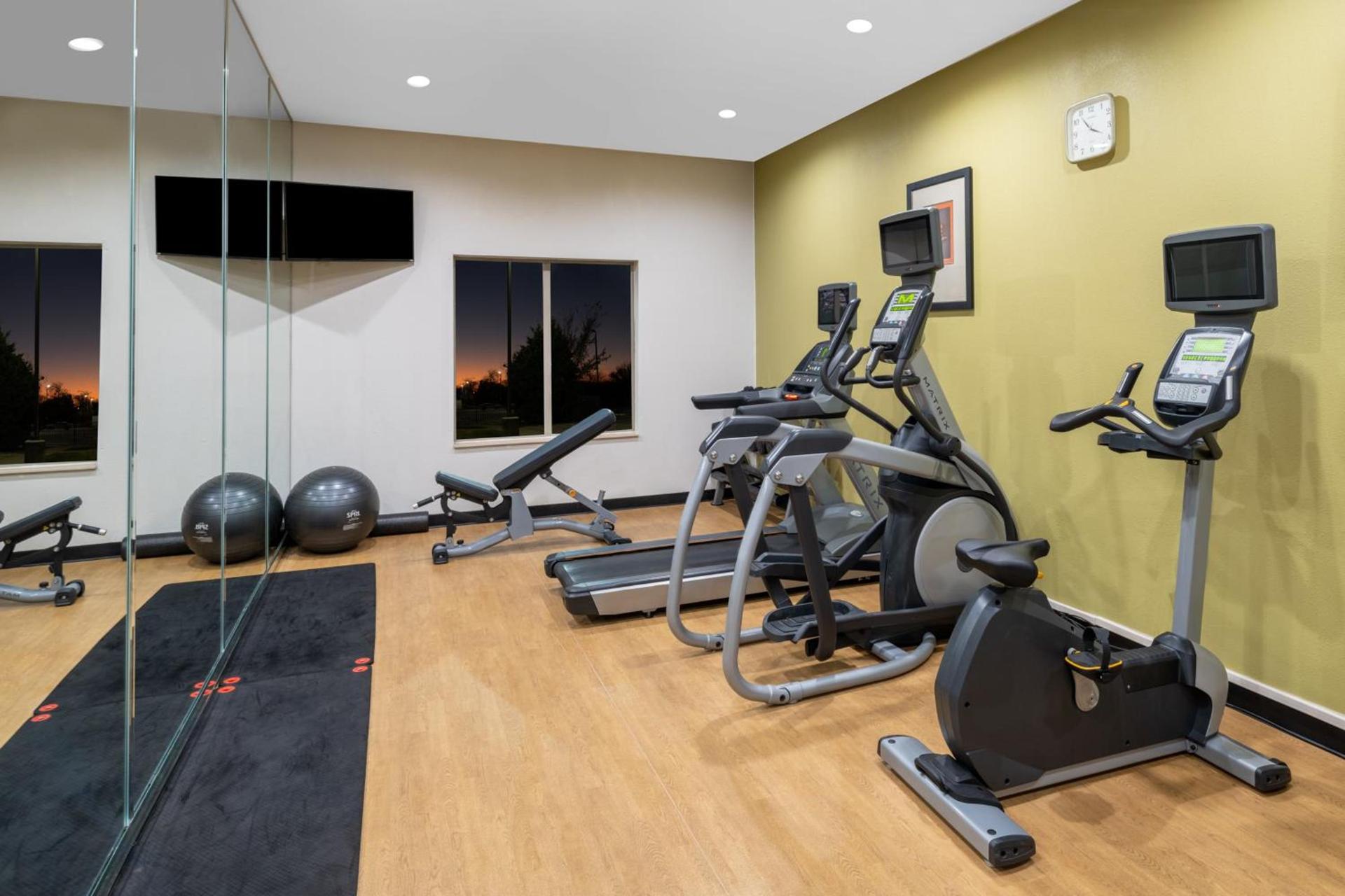 Holiday Inn Express & Suites Dallas East - Fair Park by IHG photo 13