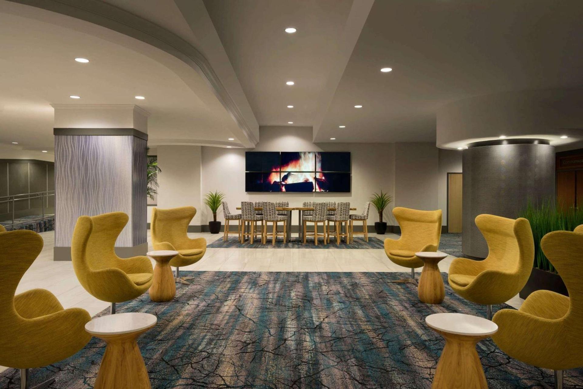 Wyndham Grand Pittsburgh photo 2