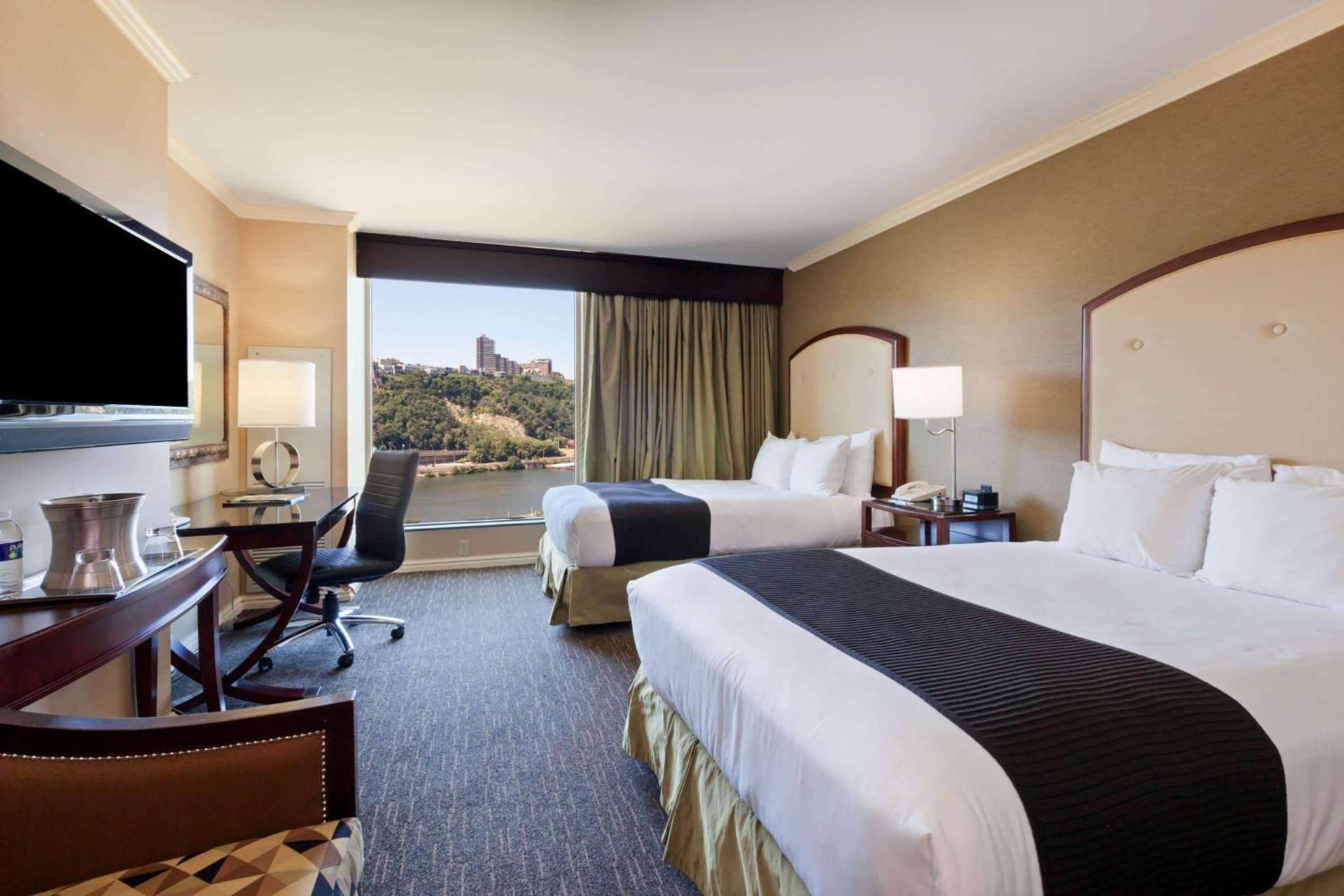 Wyndham Grand Pittsburgh photo 15
