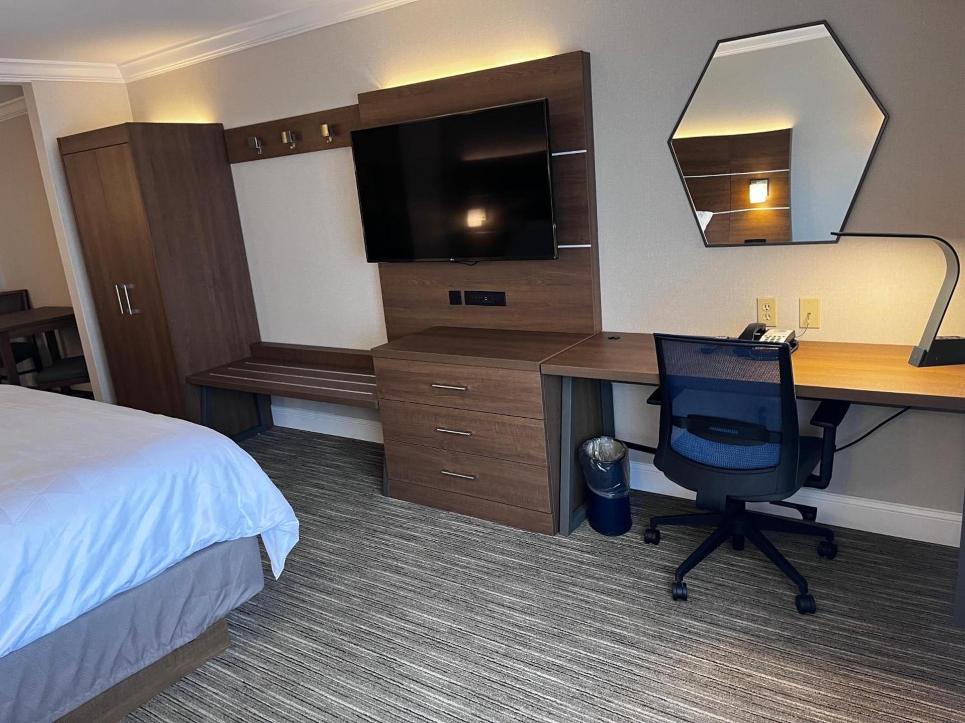 Holiday Inn Express & Suites Williamsport by IHG photo 8