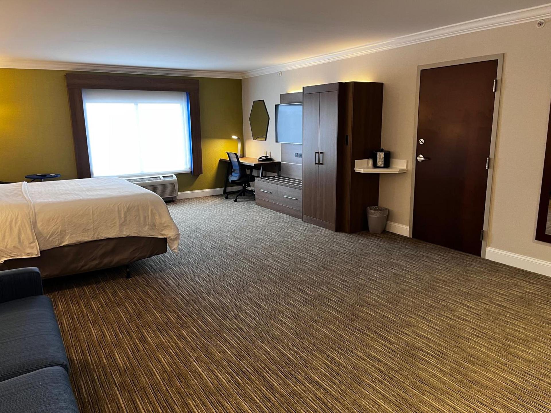Holiday Inn Express & Suites Williamsport by IHG photo 16