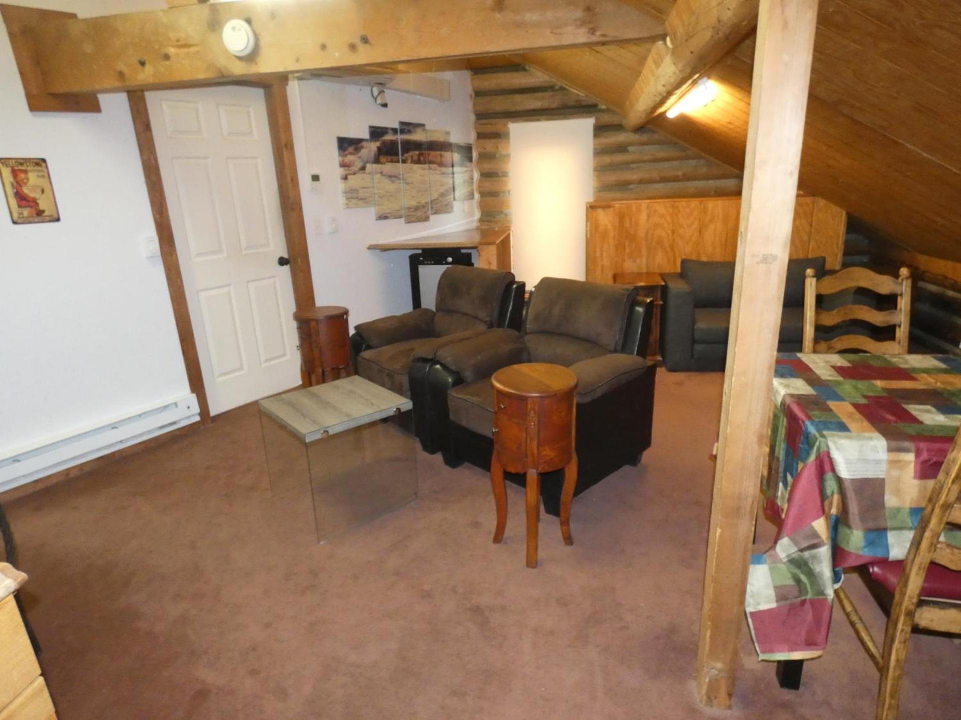 Yellowstone Motel - Adults Only - All rooms have kitchens photo 26