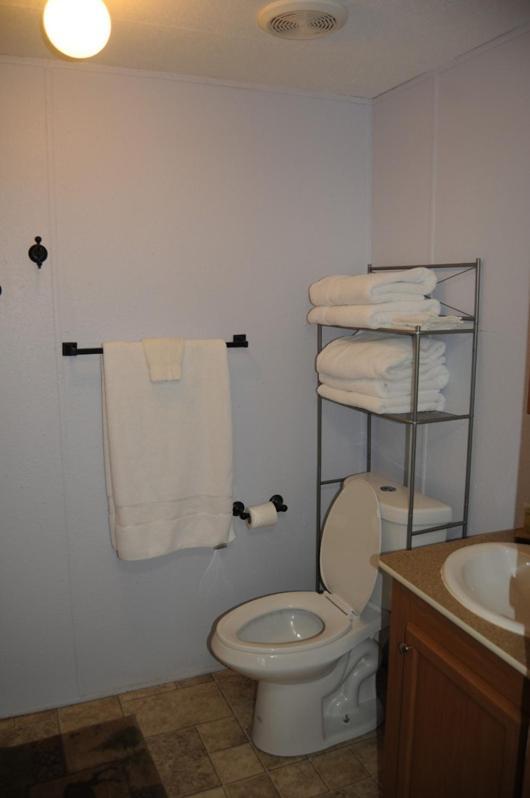 Yellowstone Motel - Adults Only - All rooms have kitchens photo 84