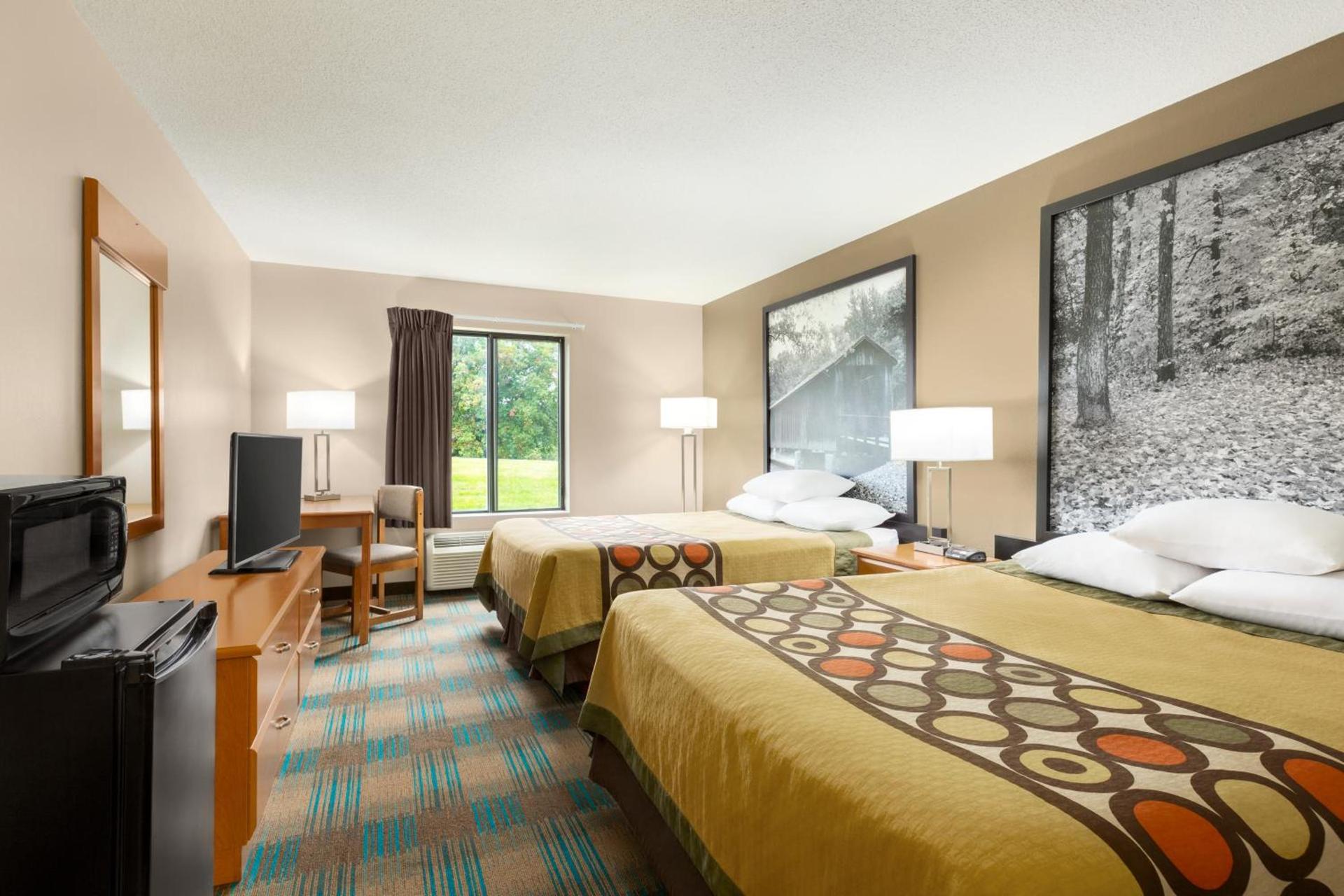 Super 8 by Wyndham Hannibal photo 34