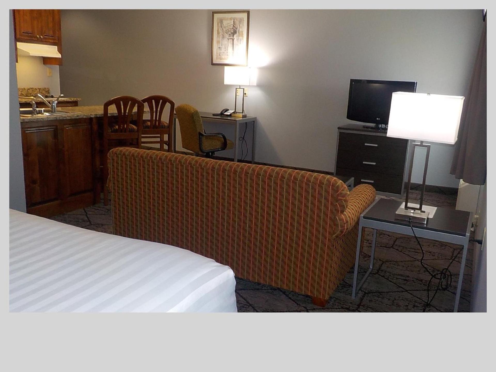 SureStay Plus Hotel by Best Western Warner Robins AFB photo 34