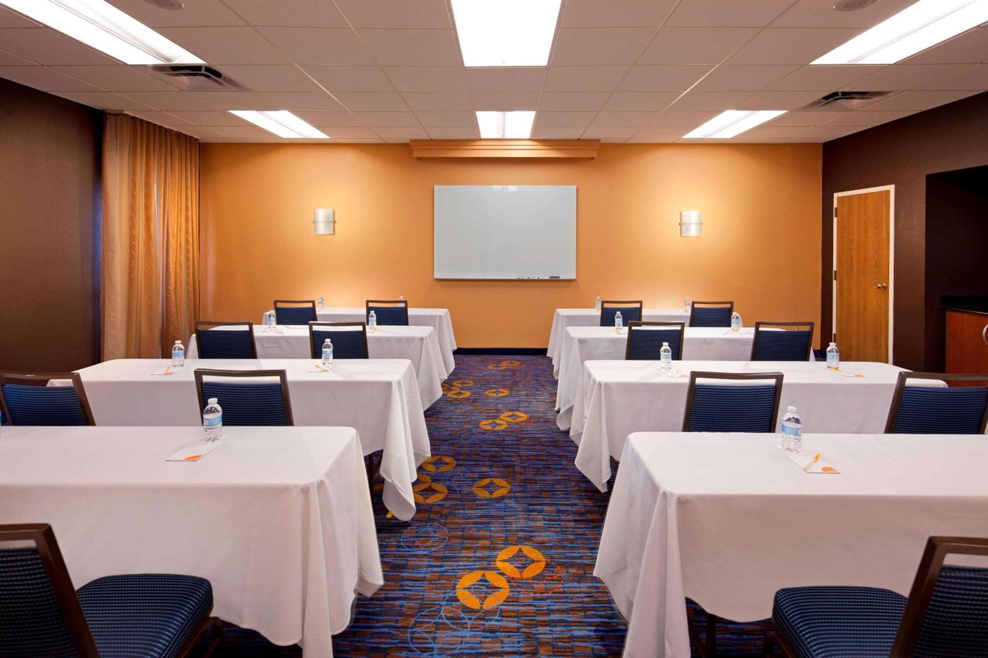Sonesta Select Miami Lakes photo 21