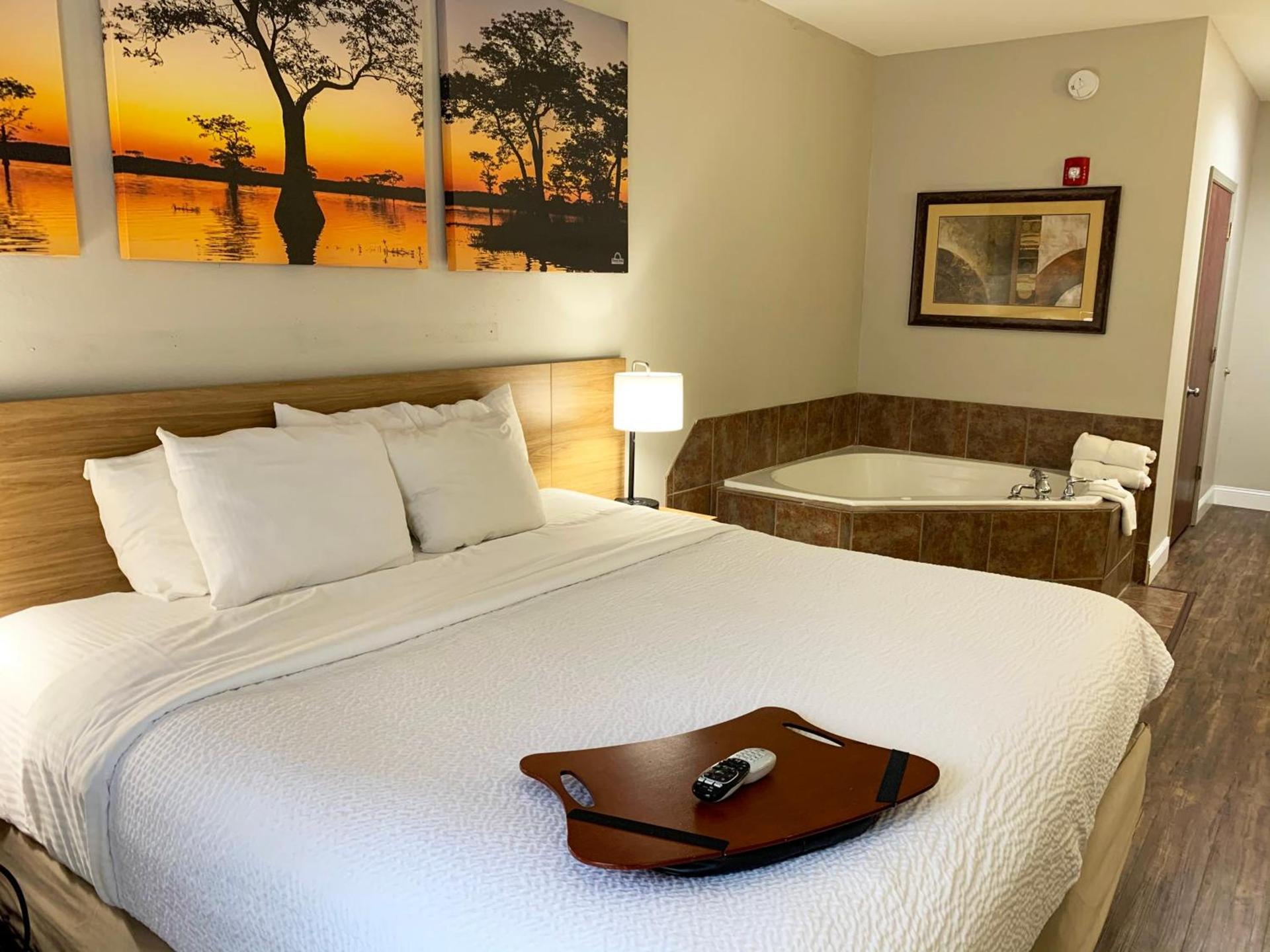 Days Inn & Suites by Wyndham Cabot photo 28